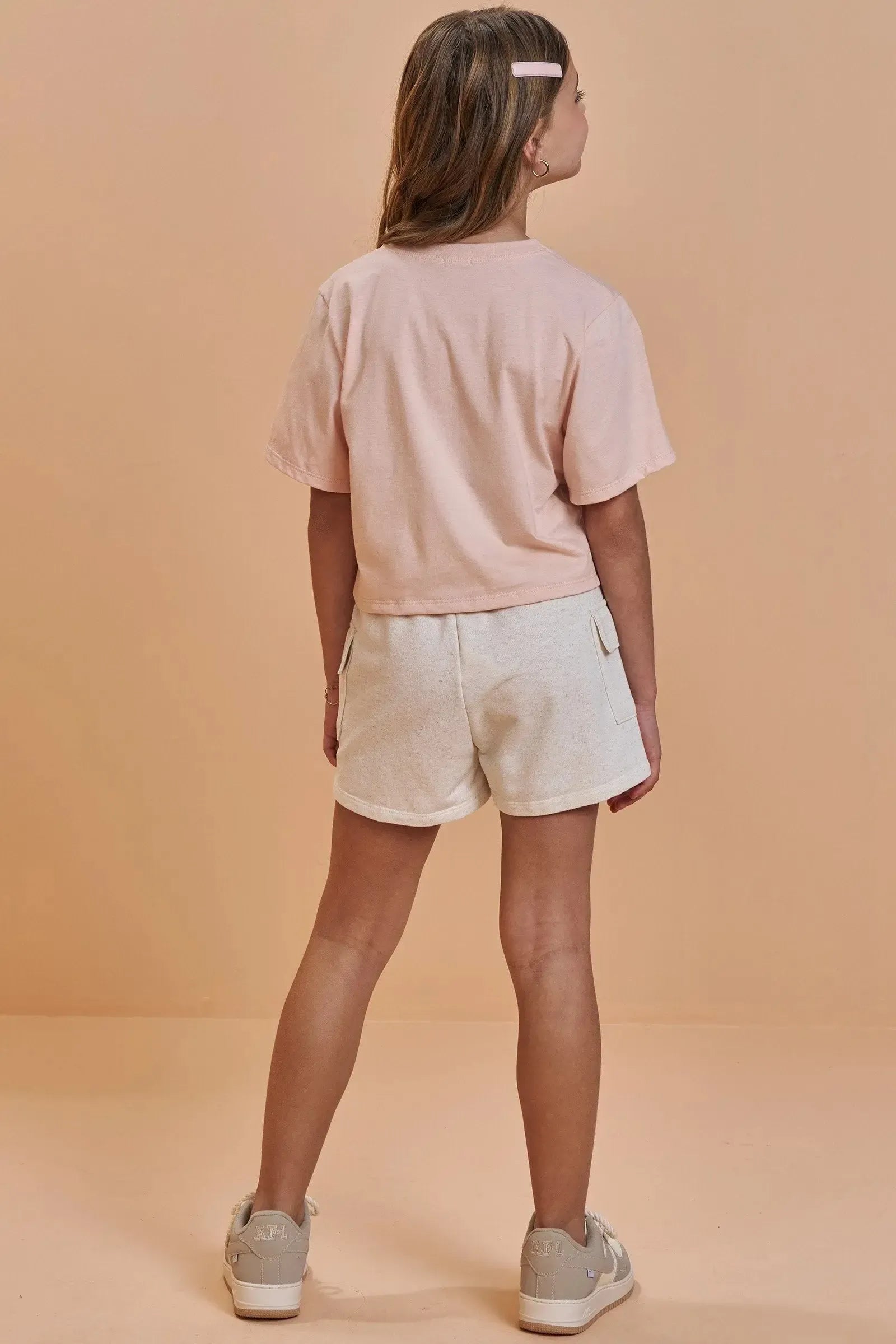 Conjunto de Camiseta Boxy Over em Meia Malha e Shorts em Moletom sem Pelúcia 92716 Vic&Vicky Teen Menina