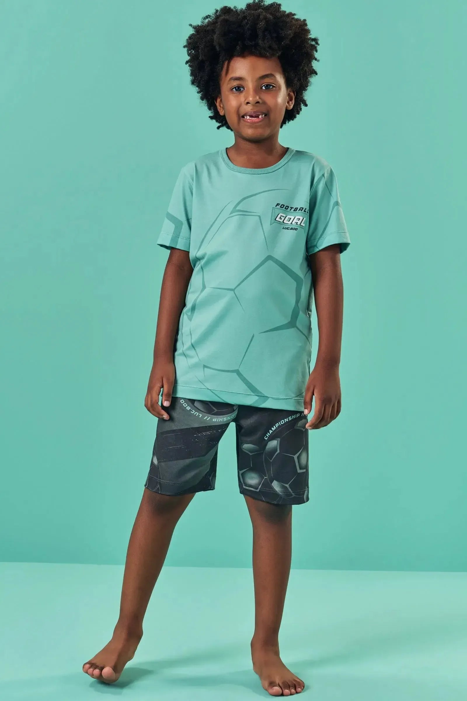 Conjunto de Camiseta e Bermuda em Malha Comfy 85514 LucBoo Infantil Menino