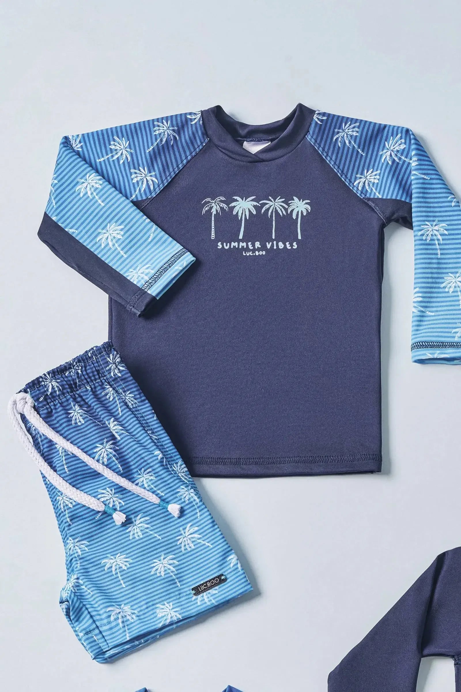 Conjunto de Camiseta e Sunga em Malha UV Dry com Proteção UV 50+ 85548 LucBoo Bebê Menino