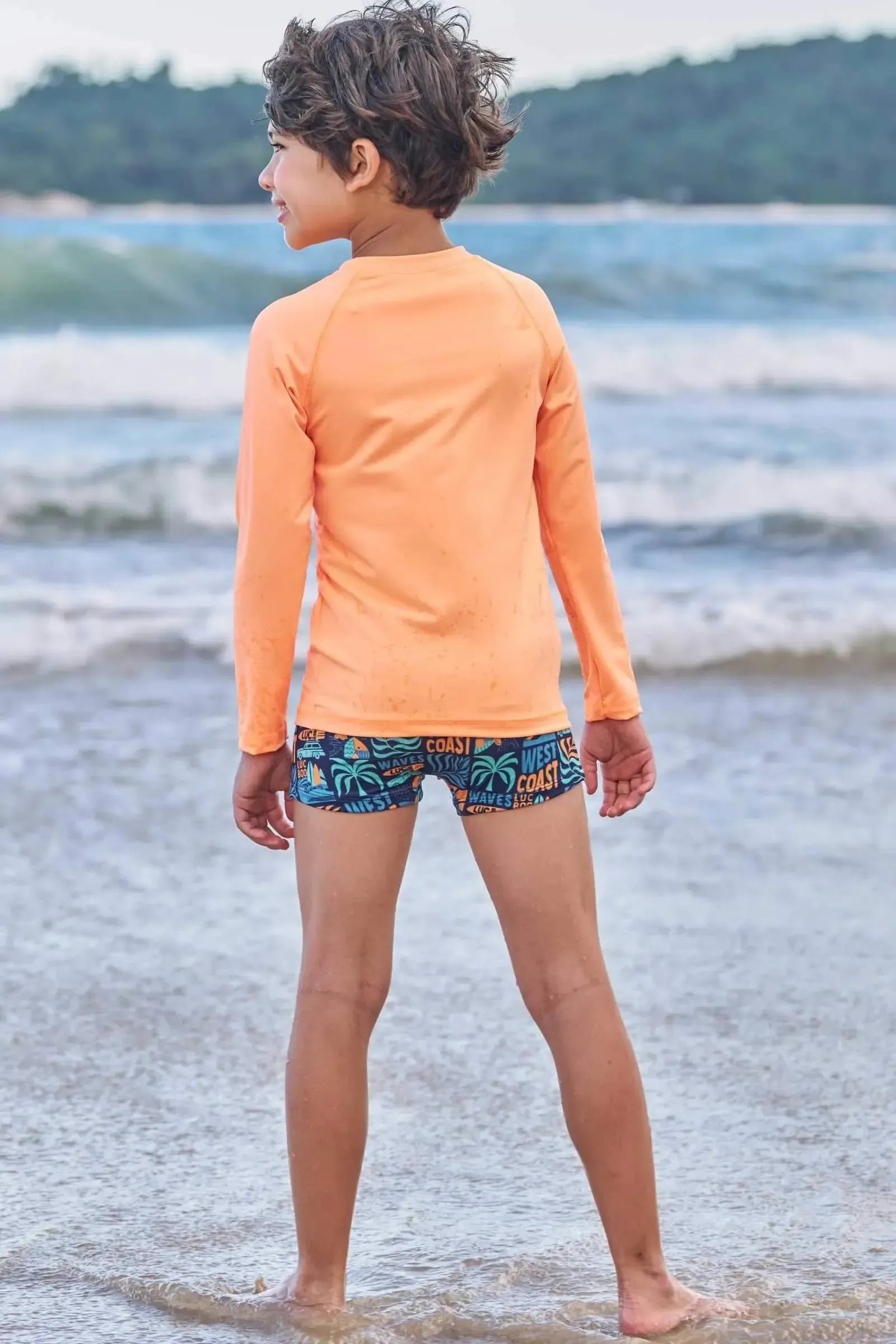 Conjunto de Camiseta e Sunga em Malha UV Dry com Proteção UV 50+ 87969 LucBoo Infantil Menino