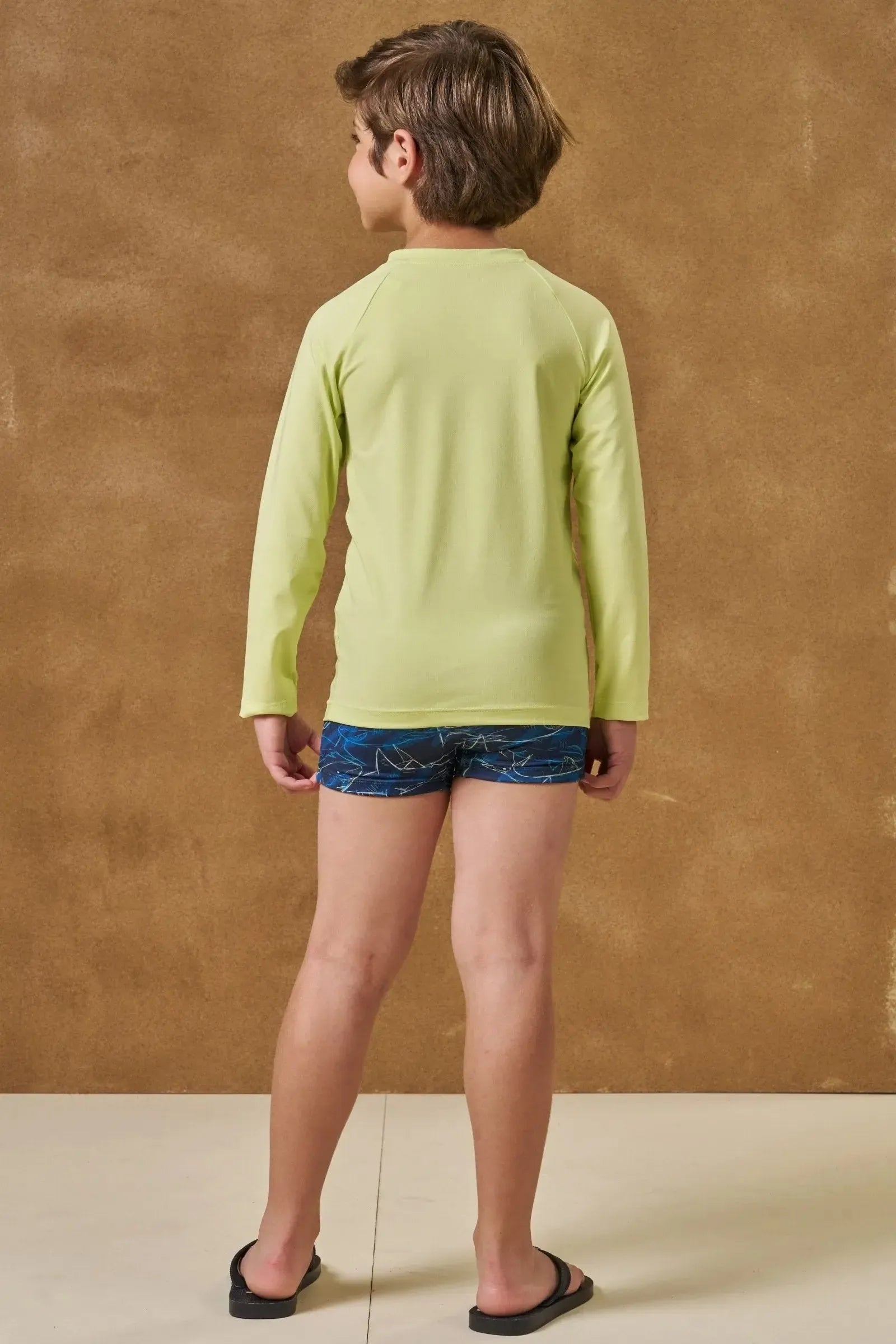 Conjunto de Camiseta e Sunga em Malha UV Dry com Proteção UV50+ 96108 LucBoo Infantil Menino