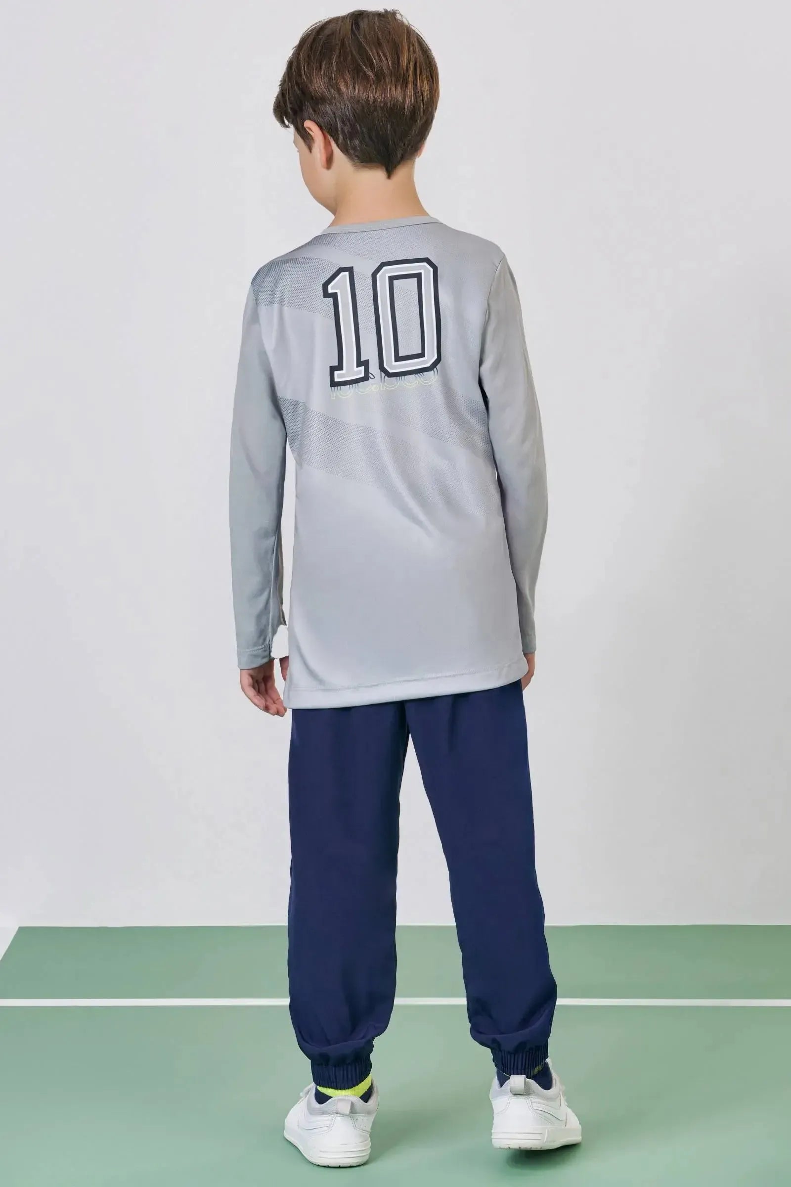 Conjunto de Camiseta em Malha Air Fit e Calça Jogger em Nylon Hidronatic com Elastano 90520 LucBoo Infantil Menino