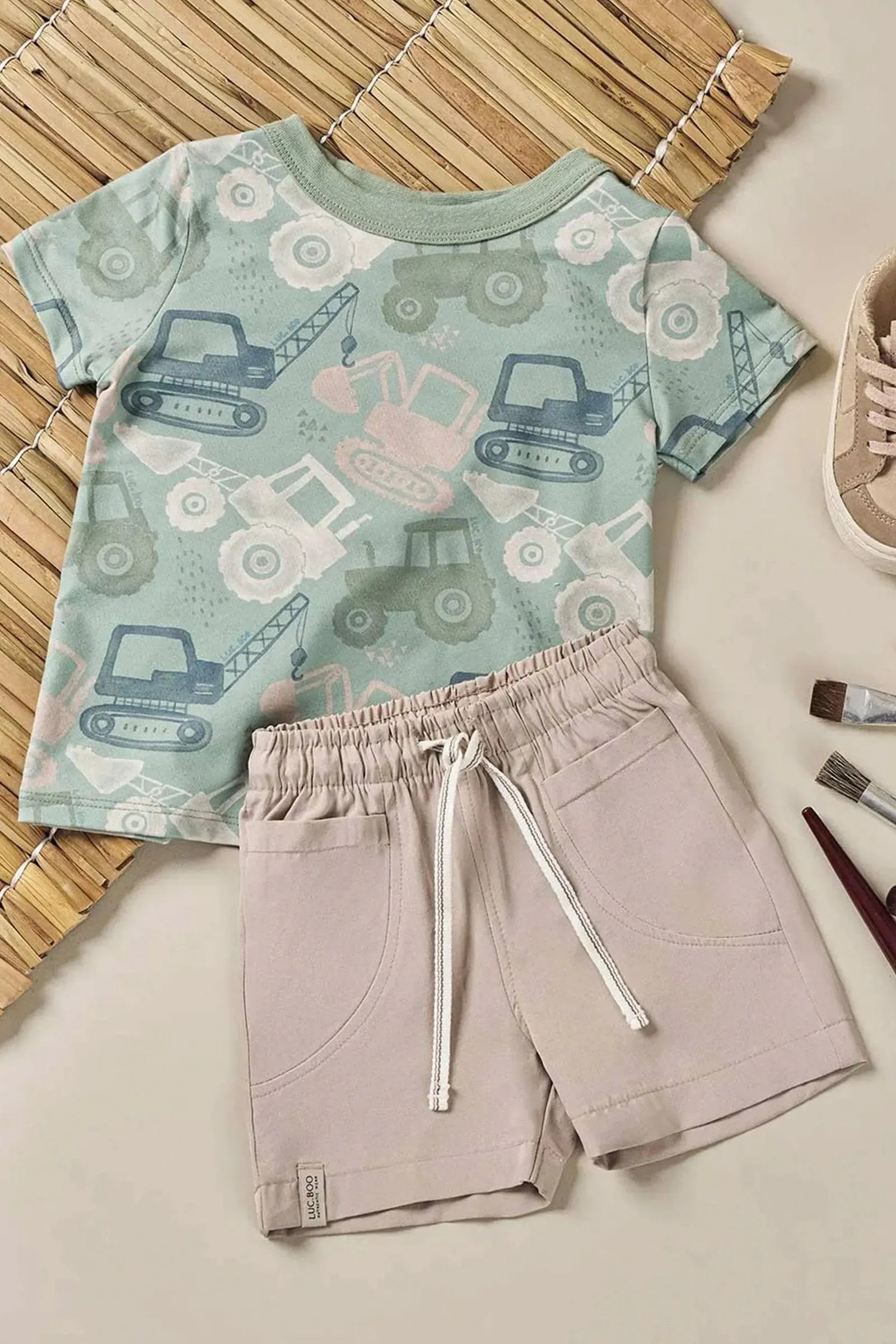 Conjunto de Camiseta em Malha Comfy e Bermuda em Nylon Tecnospan com Elastano 83832 LucBoo Bebê Menino