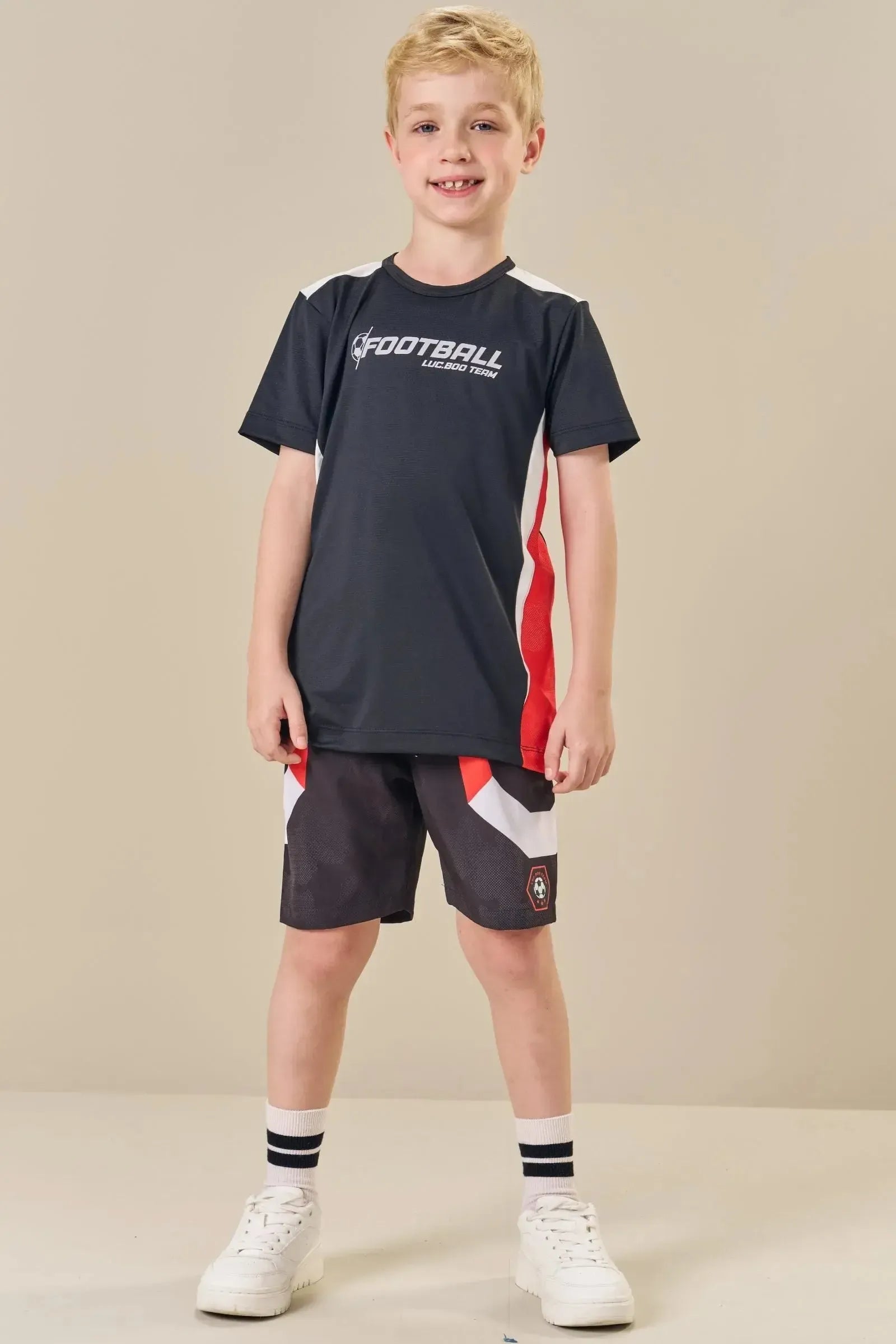 Conjunto de Camiseta em Malha Dry Yuki e Bermuda em Nylon Ergonomic 84236 LucBoo Infantil Menino