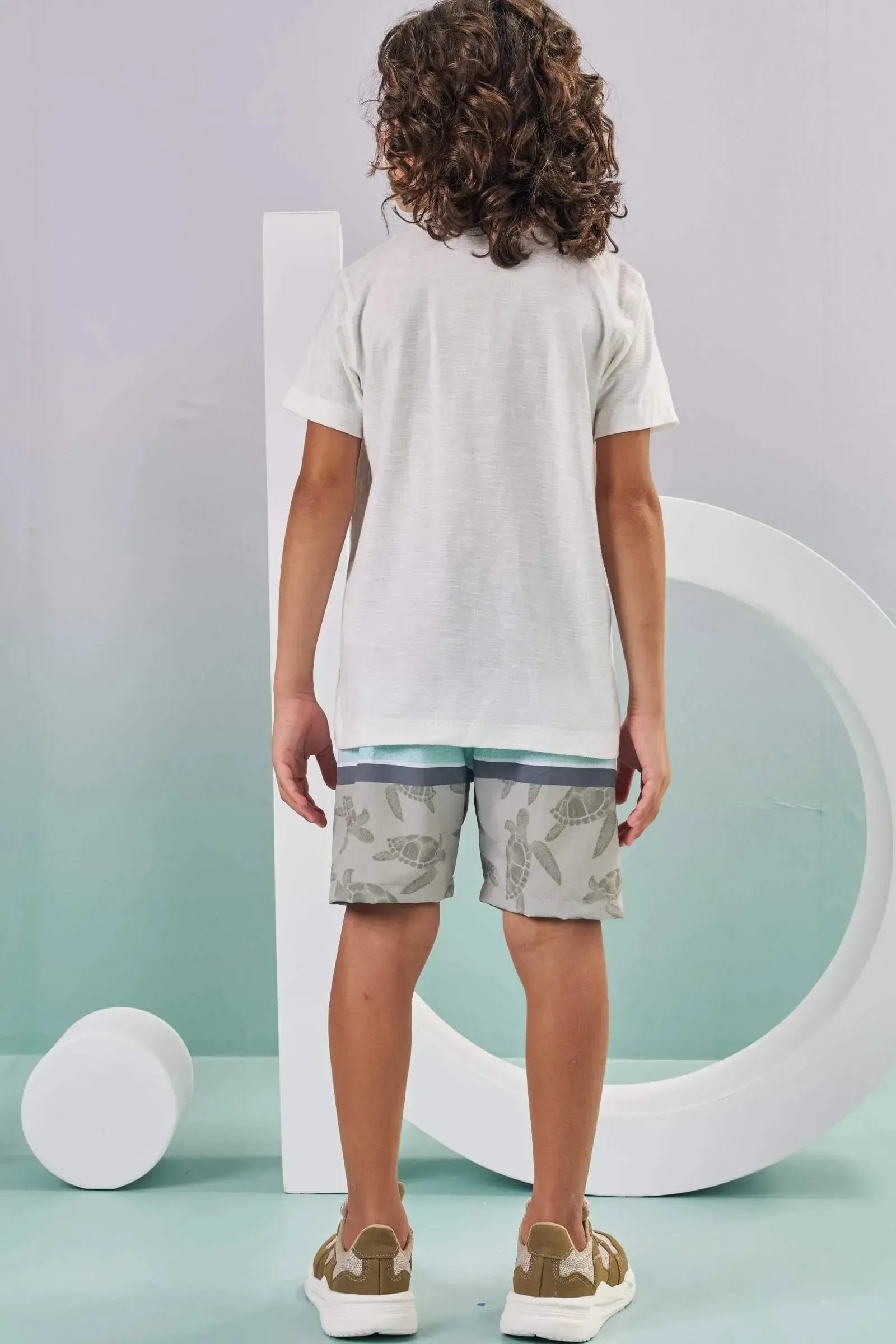Conjunto de Camiseta em Malha Flamê e Bermuda em Nylon Ergonomic com Elastano 87525 LucBoo Infantil Menino