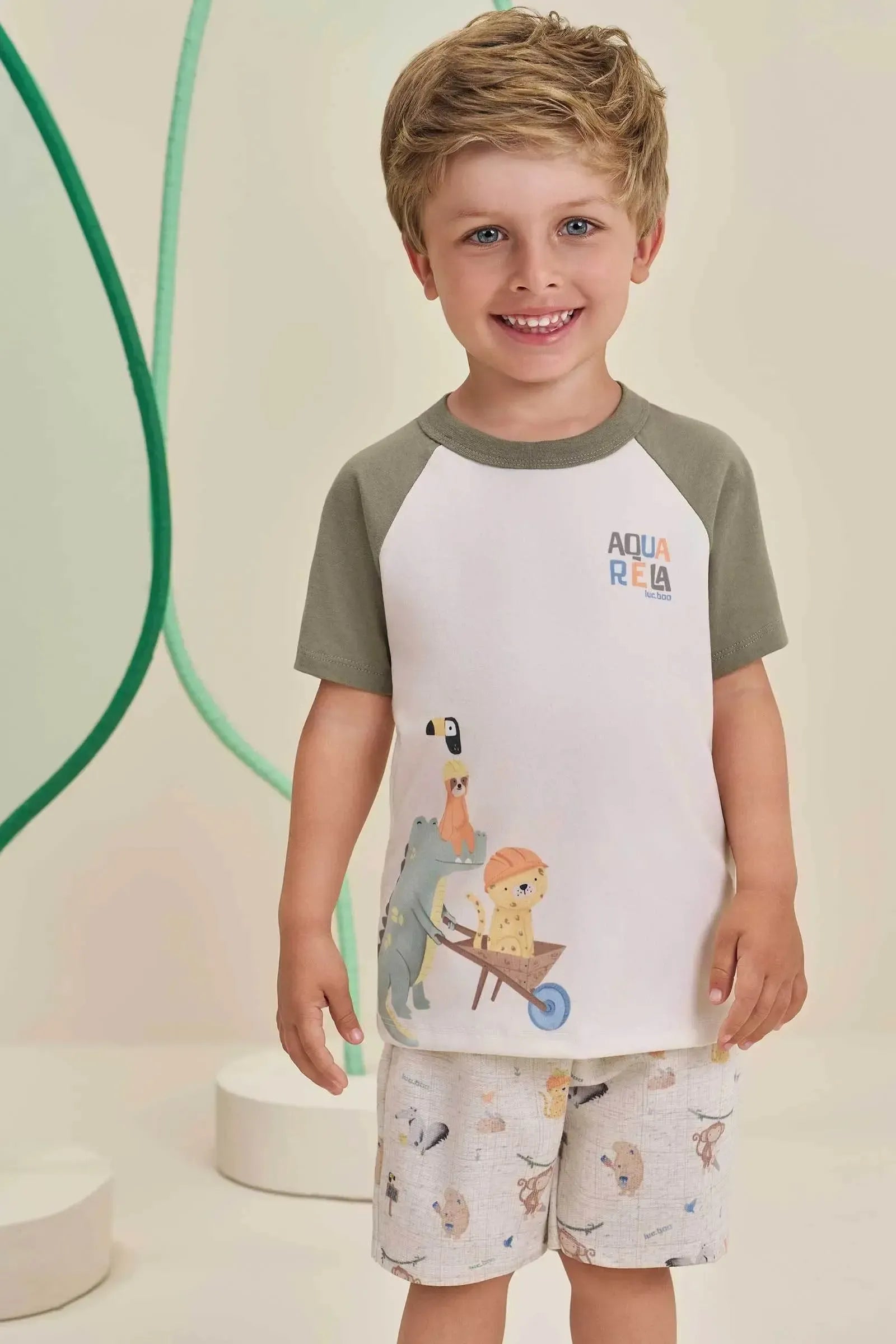 Conjunto de Camiseta em Malha Fresh com Elastano e Bermuda em Moletom Linho sem Pelúcia 98208 LucBoo Bebê Menino