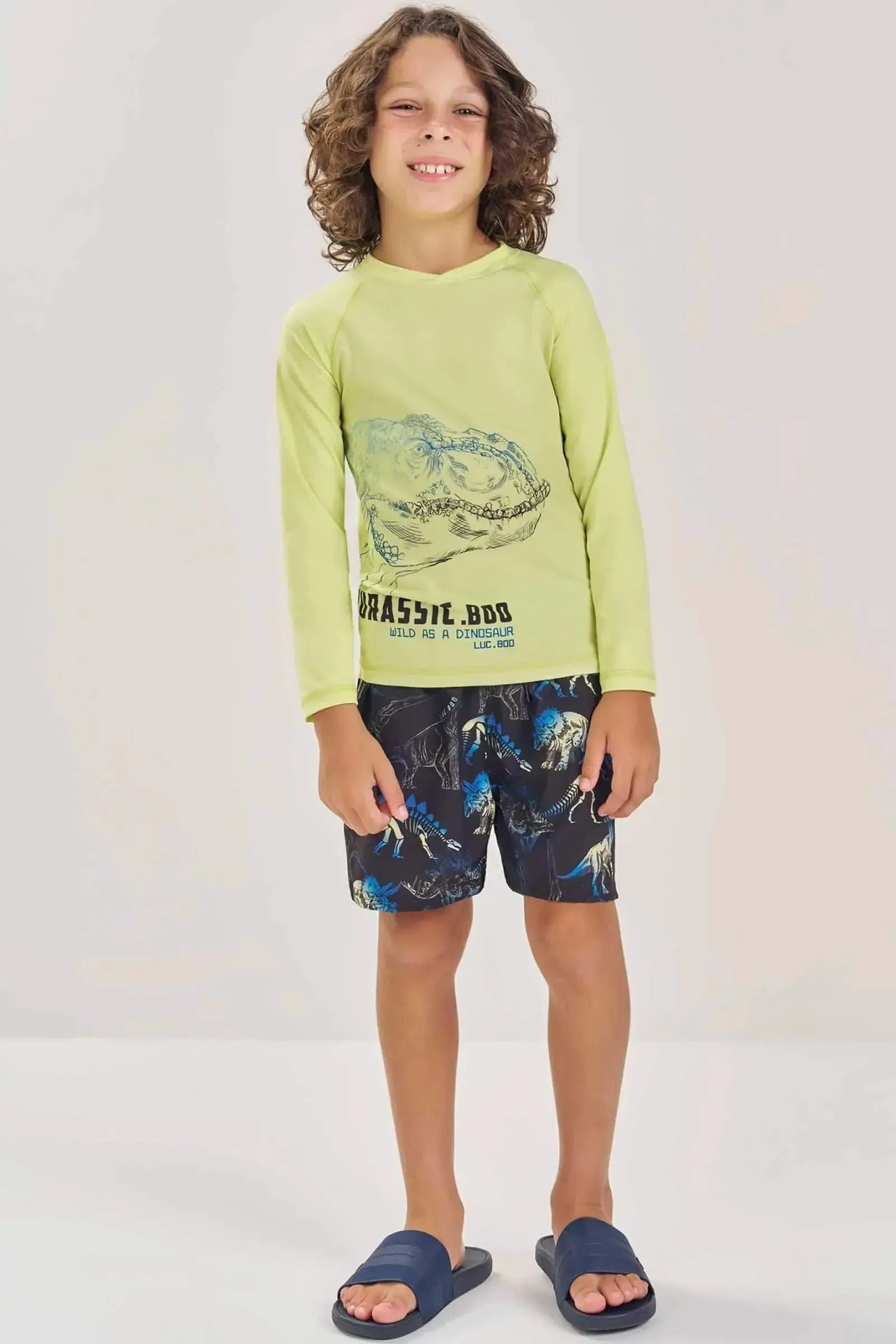Conjunto de Camiseta em Malha UV Dry com Proteção UV 50+ e Bermuda em Nylon com Elastano 87964 LucBoo Infantil Menino