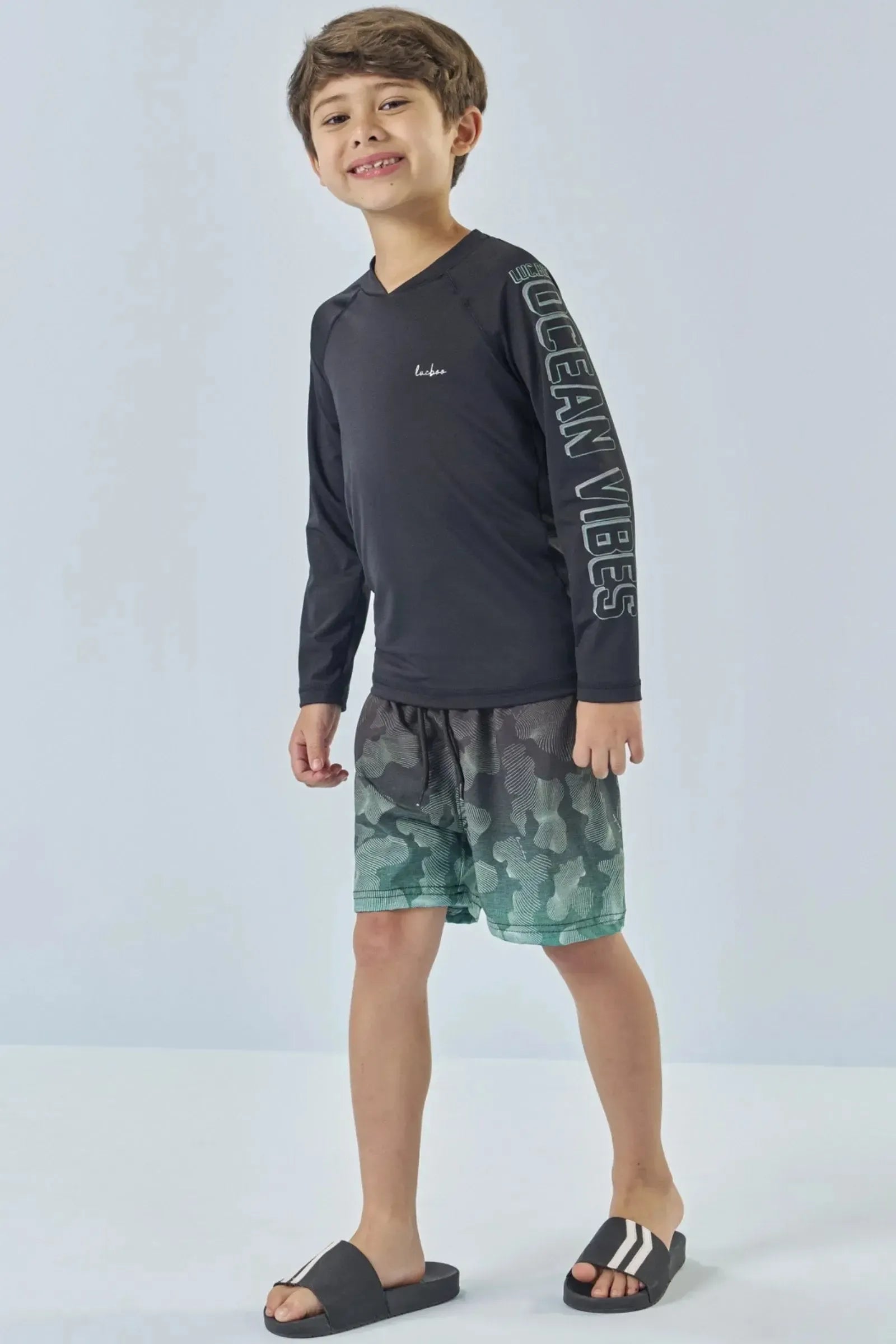 Conjunto de Camiseta em Malha UV Dry UV50+ e Bermuda Boxer em Nylon Ergonomic com Elastano 85167 LucBoo Infantil Menino