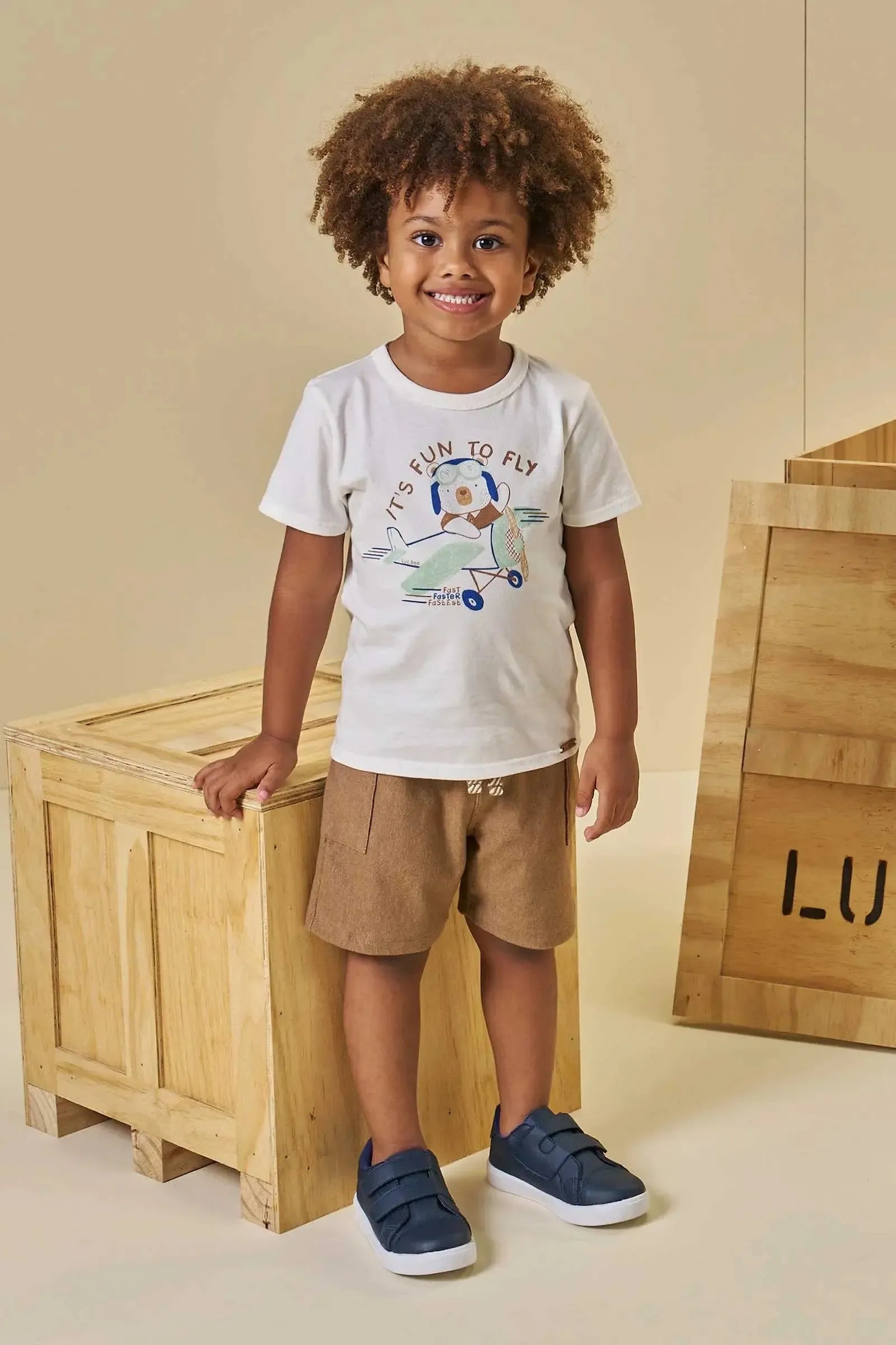 Conjunto de Camiseta em Meia Malha e Bermuda em Cotton Jeans com Elastano 94553 LucBoo Infantil Menino