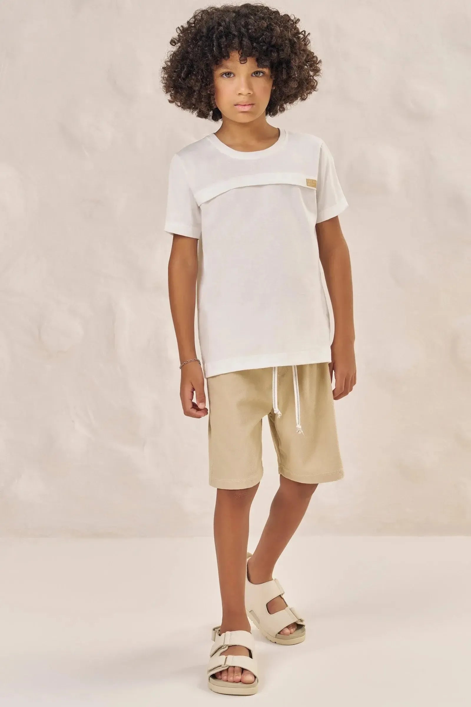 Conjunto de Camiseta em Meia Malha e Bermuda em Cotton Jeans com Elastano 86585 LucBoo Infantil Menino
