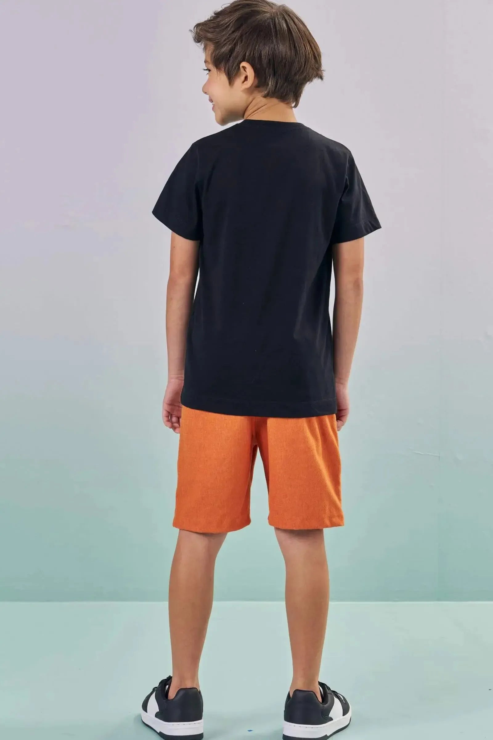 Conjunto de Camiseta em Meia Malha e Bermuda em Cotton Jeans com Elastano 87601 LucBoo Infantil Menino