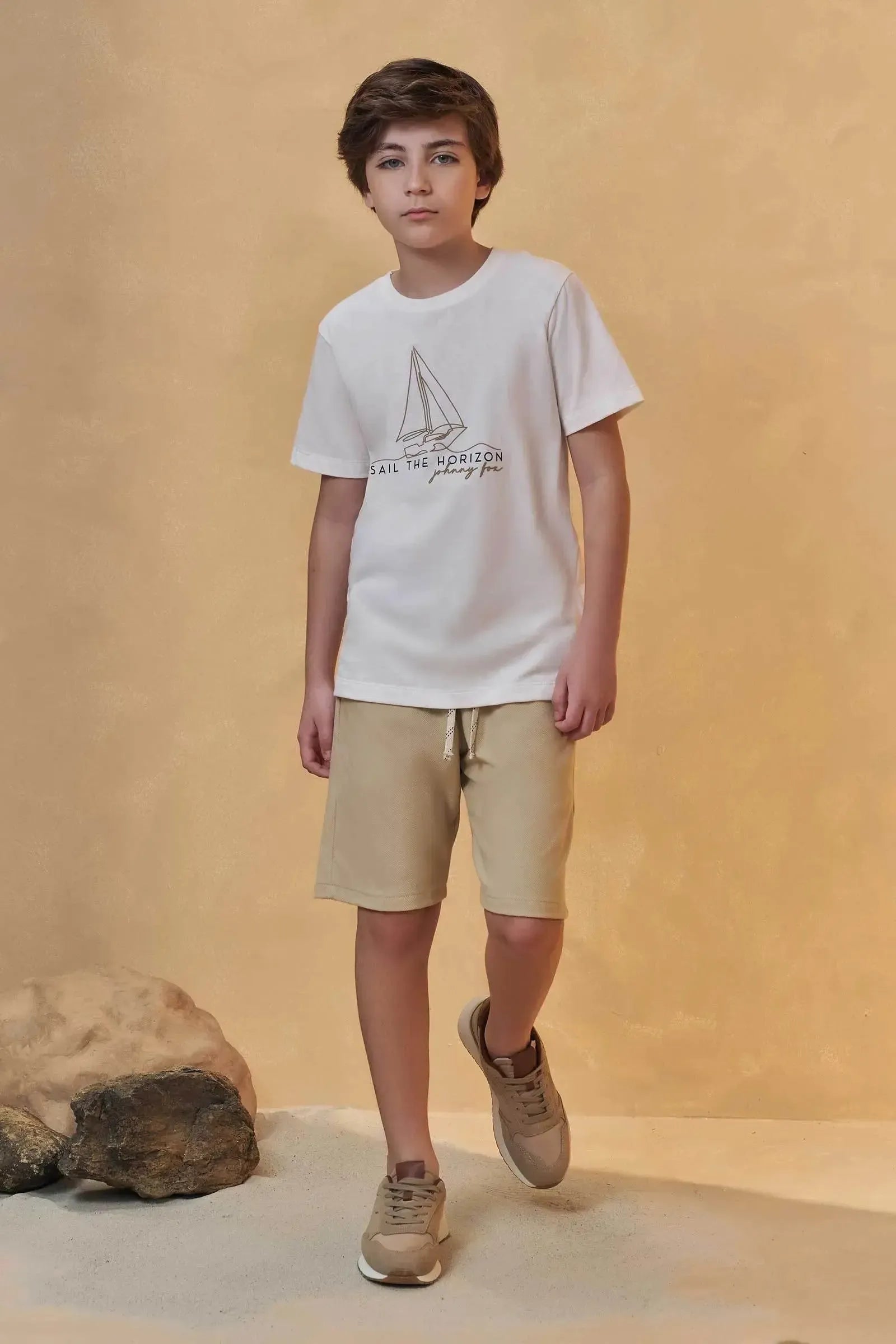 Conjunto de Camiseta em Meia Malha e Bermuda em Cotton Jeans com Elastano 95690 Johnny Fox Teen Menino