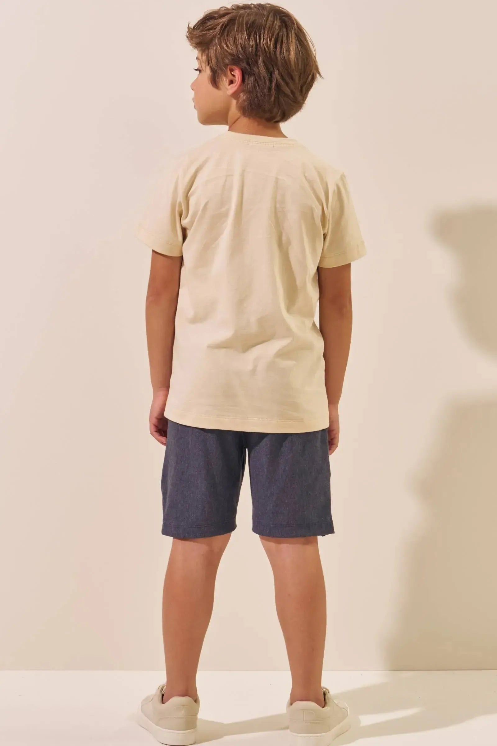 Conjunto de Camiseta em Meia Malha e Bermuda em Cotton Jeans com Elastano 96976 LucBoo Infantil Menino