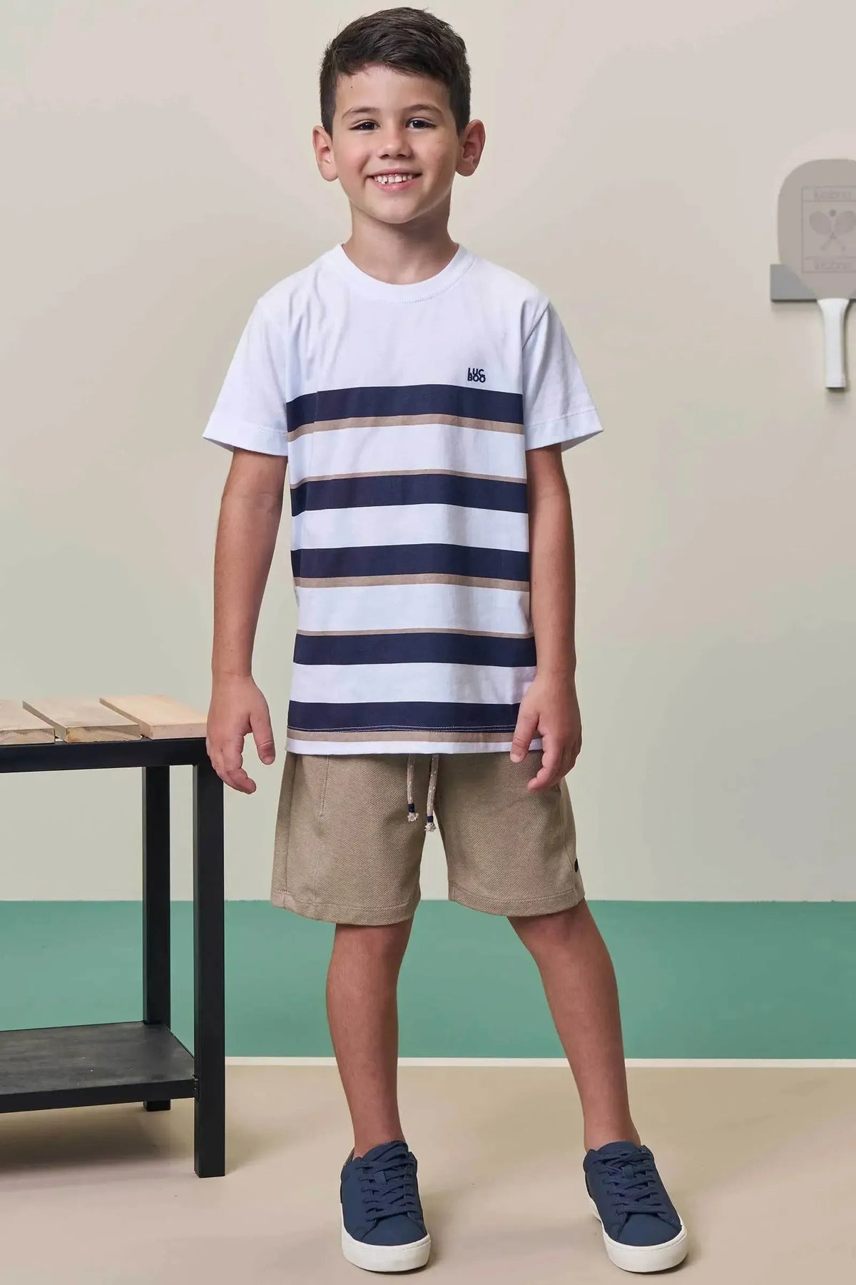Conjunto de Camiseta em Meia Malha e Bermuda em Cotton Jeans com Elastano 98272 LucBoo Infantil Menino