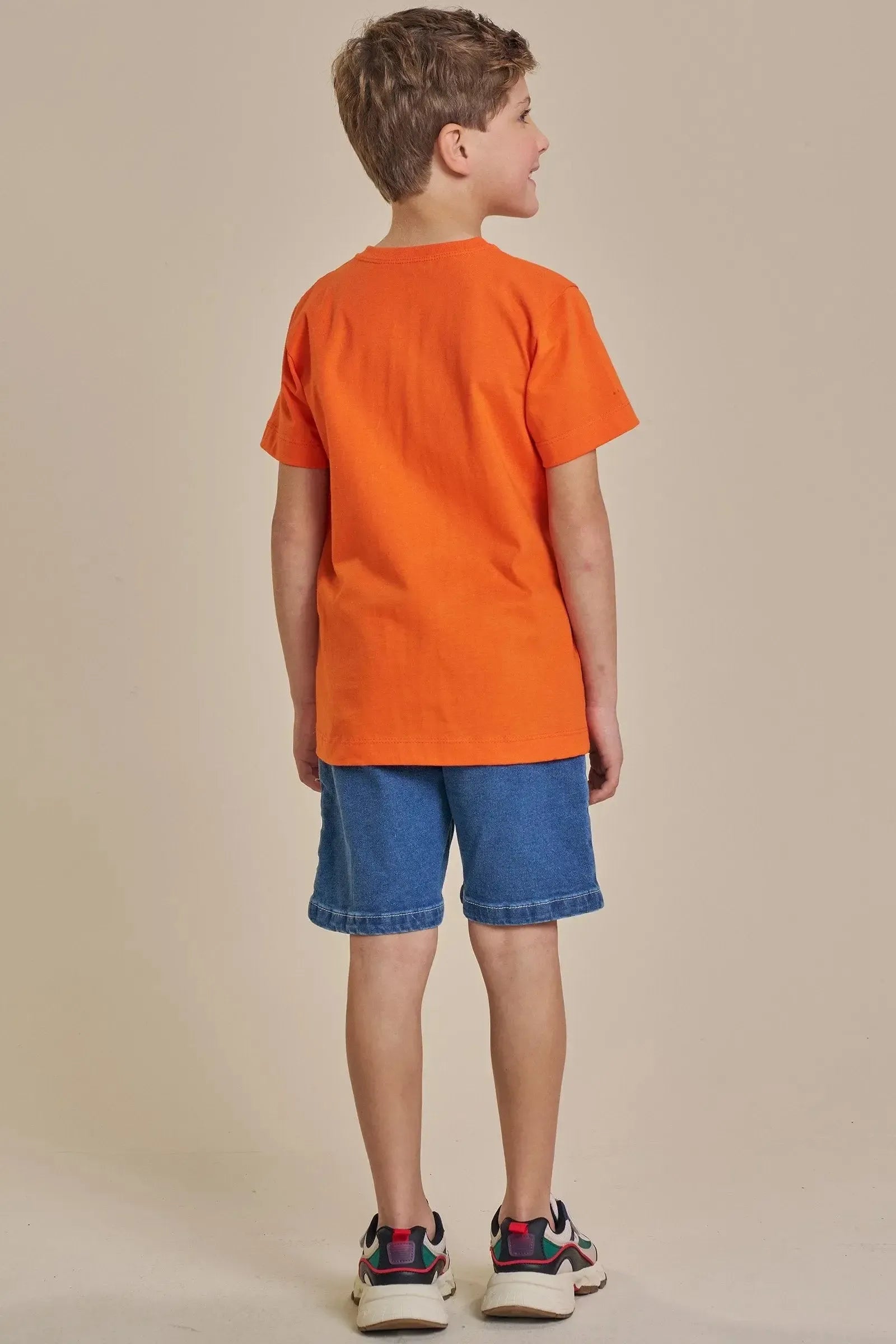 Conjunto de Camiseta em Meia Malha e Bermuda em Jeans Guga com Elastano 92412 LucBoo Infantil Menino