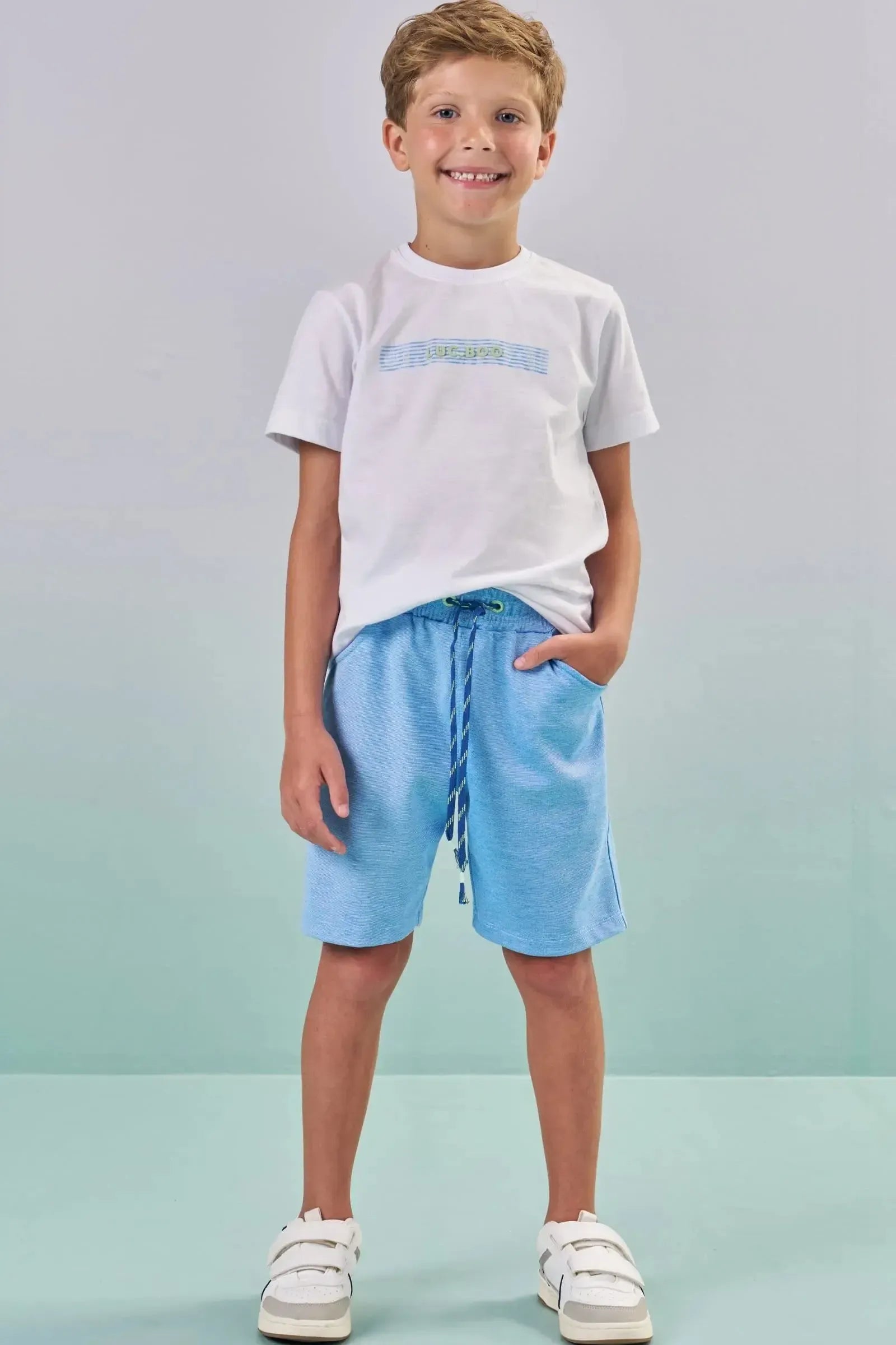 Conjunto de Camiseta em Meia Malha e Bermuda em Malha Alfaiataria com Elastano 87533 LucBoo Infantil Menino