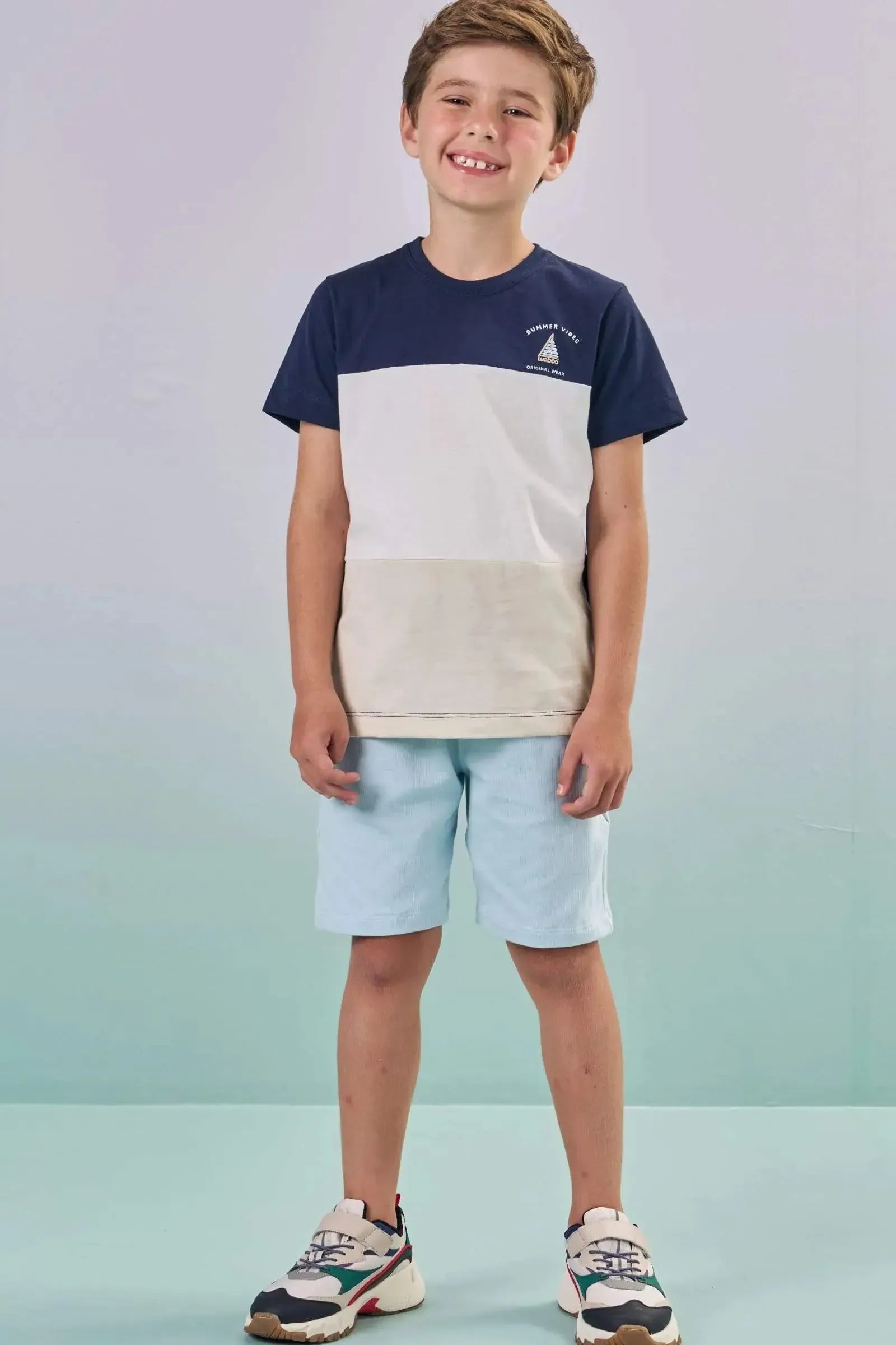 Conjunto de Camiseta em Meia Malha e Bermuda em Malha Denim com Elastano 87988 LucBoo Infantil Menino
