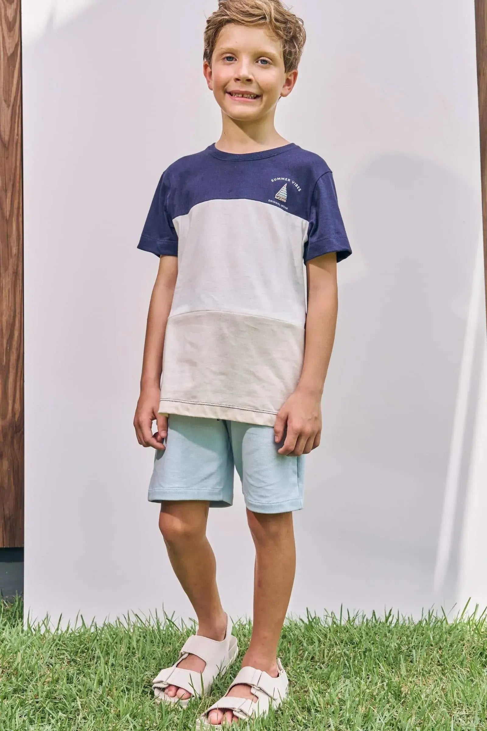 Conjunto de Camiseta em Meia Malha e Bermuda em Malha Denim com Elastano 87988 LucBoo Infantil Menino