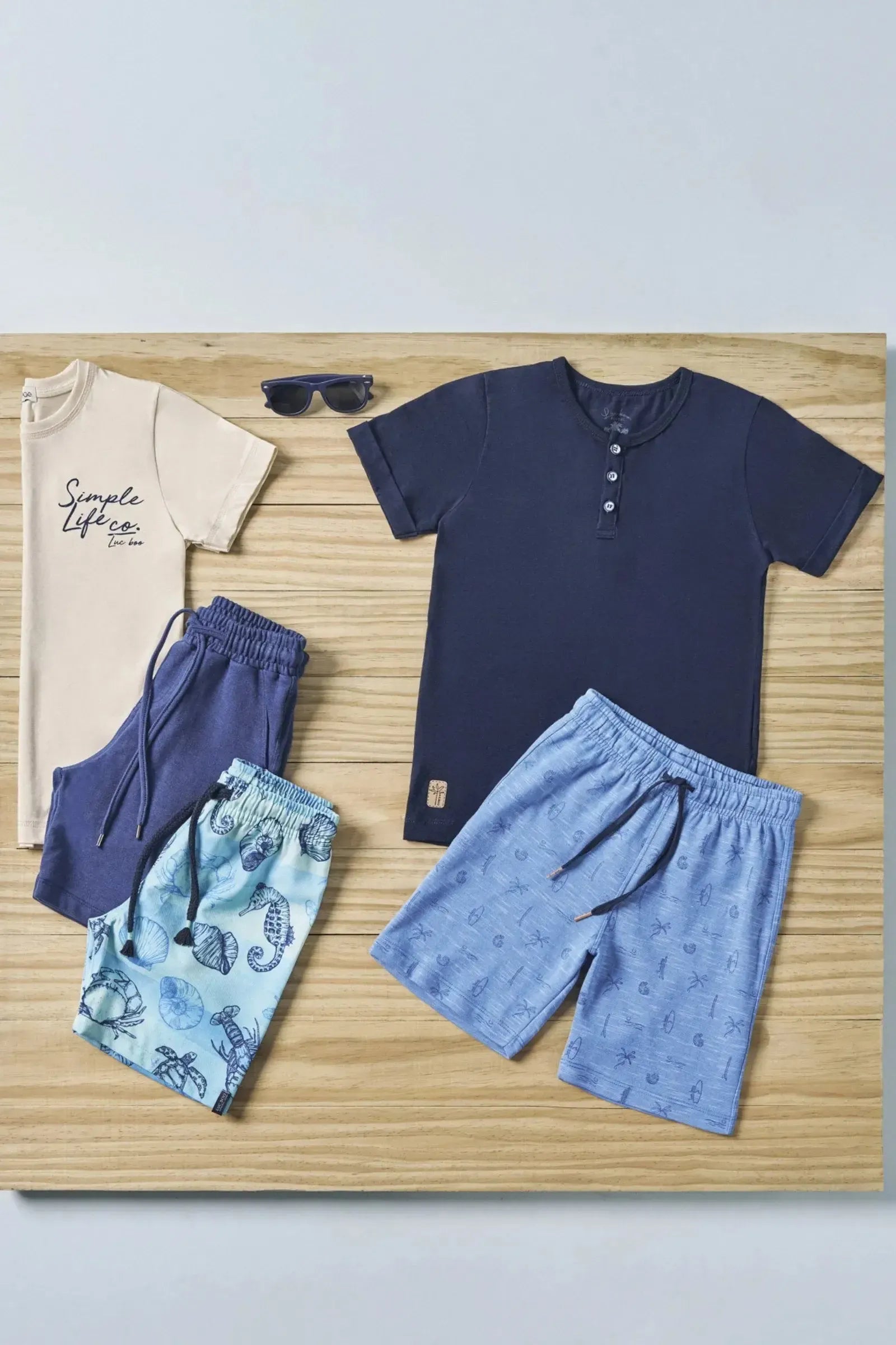 Conjunto de Camiseta em Meia Malha e Bermuda em Mesclado Bicolor 83396 LucBoo Infantil Menino