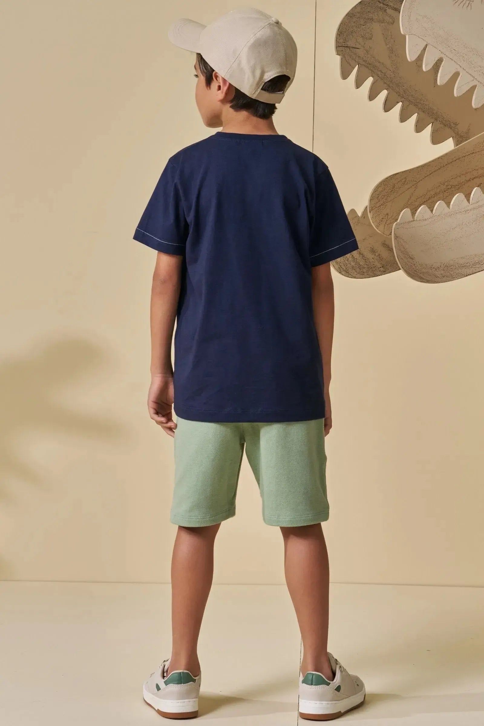 Conjunto de Camiseta em Meia Malha e Bermuda em Moletwill com Elastano 94845 LucBoo Infantil Menino