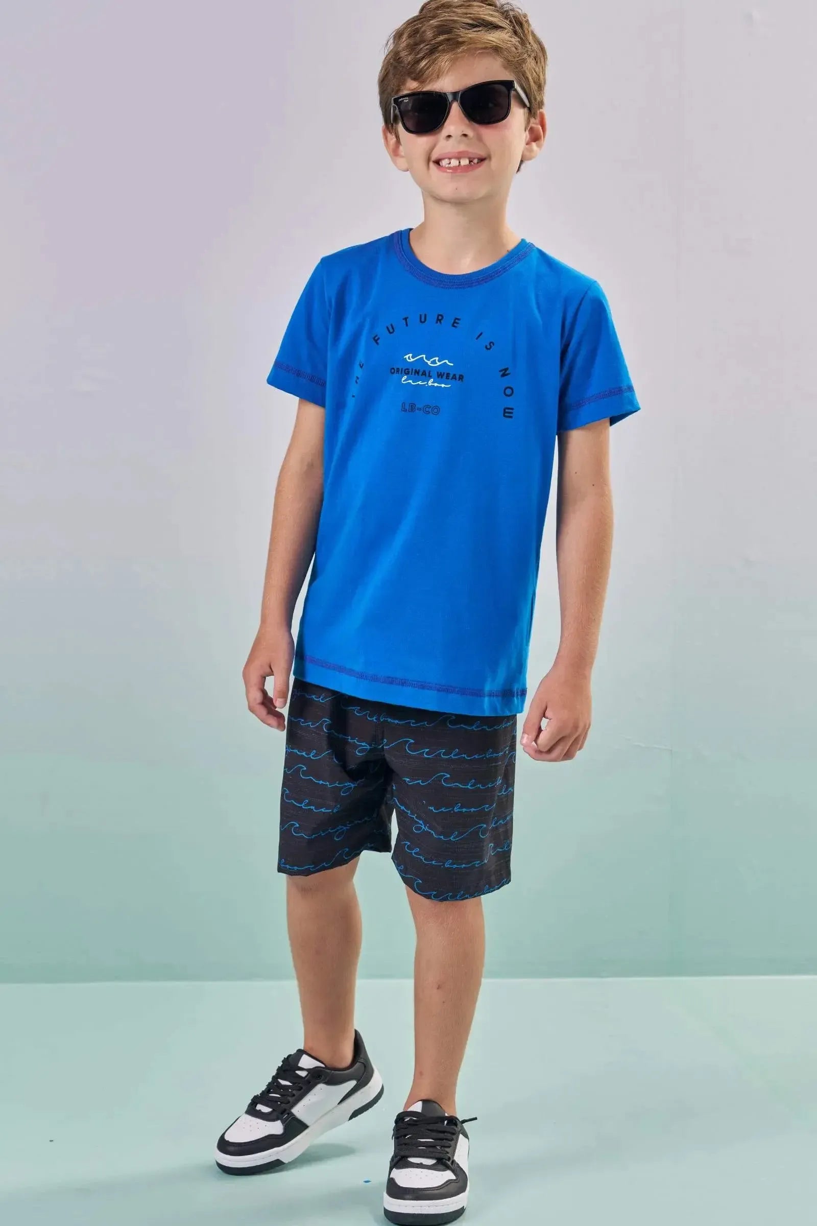 Conjunto de Camiseta em Meia Malha e Bermuda em Nylon Ergonomic com Elastano 87596 LucBoo Infantil Menino
