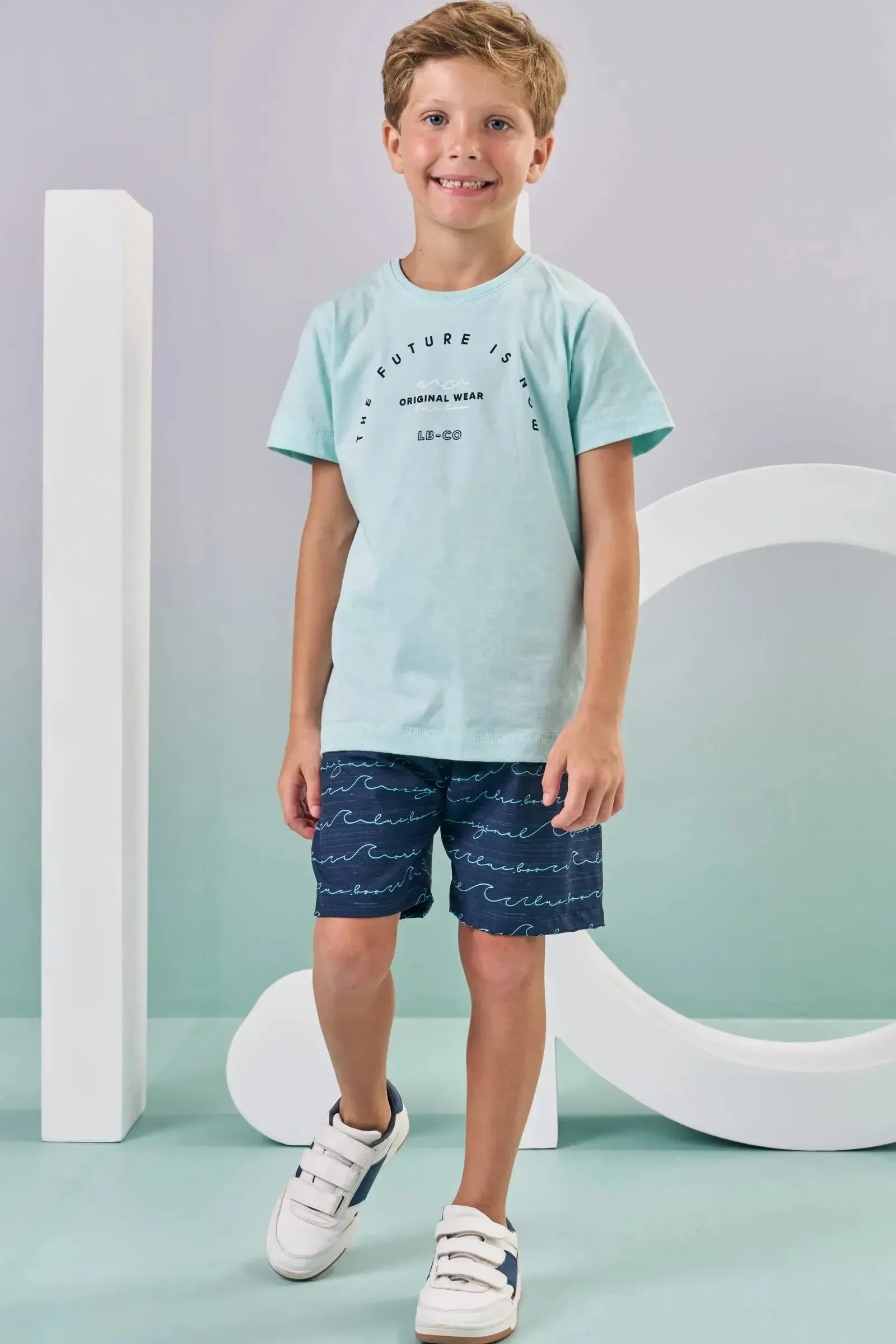 Conjunto de Camiseta em Meia Malha e Bermuda em Nylon Ergonomic com Elastano 87596 LucBoo Infantil Menino