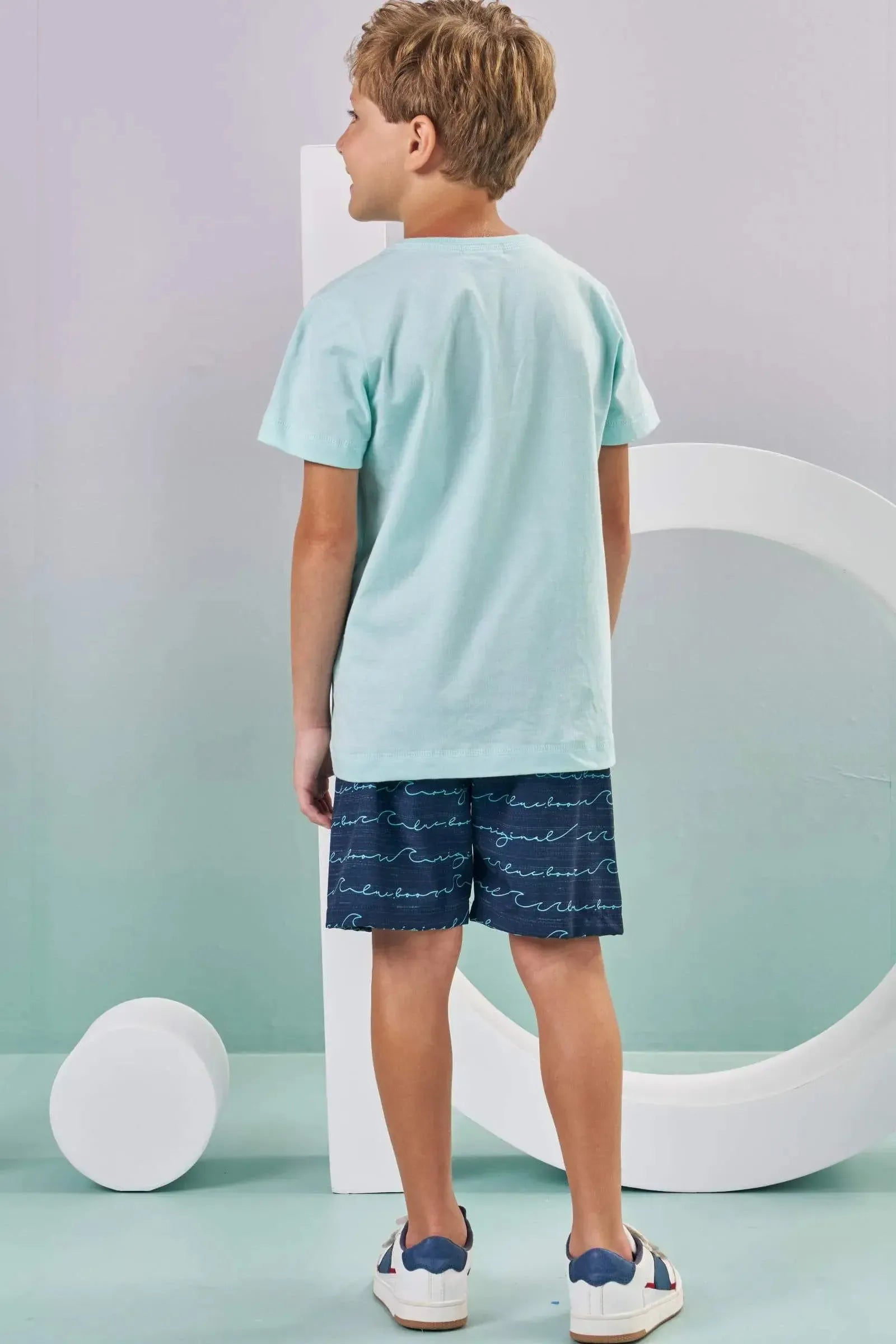 Conjunto de Camiseta em Meia Malha e Bermuda em Nylon Ergonomic com Elastano 87596 LucBoo Infantil Menino
