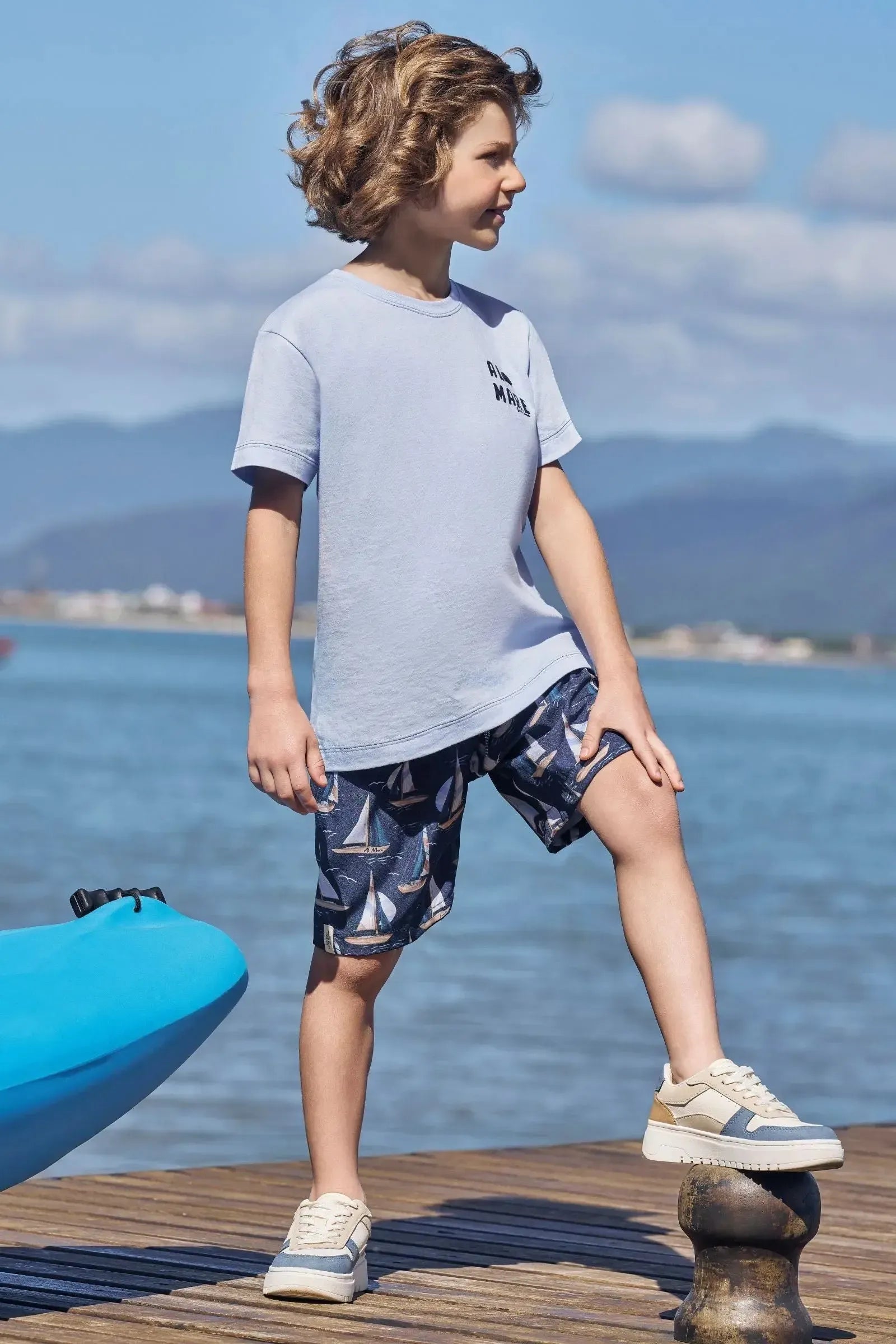 Conjunto de Camiseta em Meia Malha e Bermuda em Nylon Ergonômic com Elastano 95390 LucBoo Infantil Menino