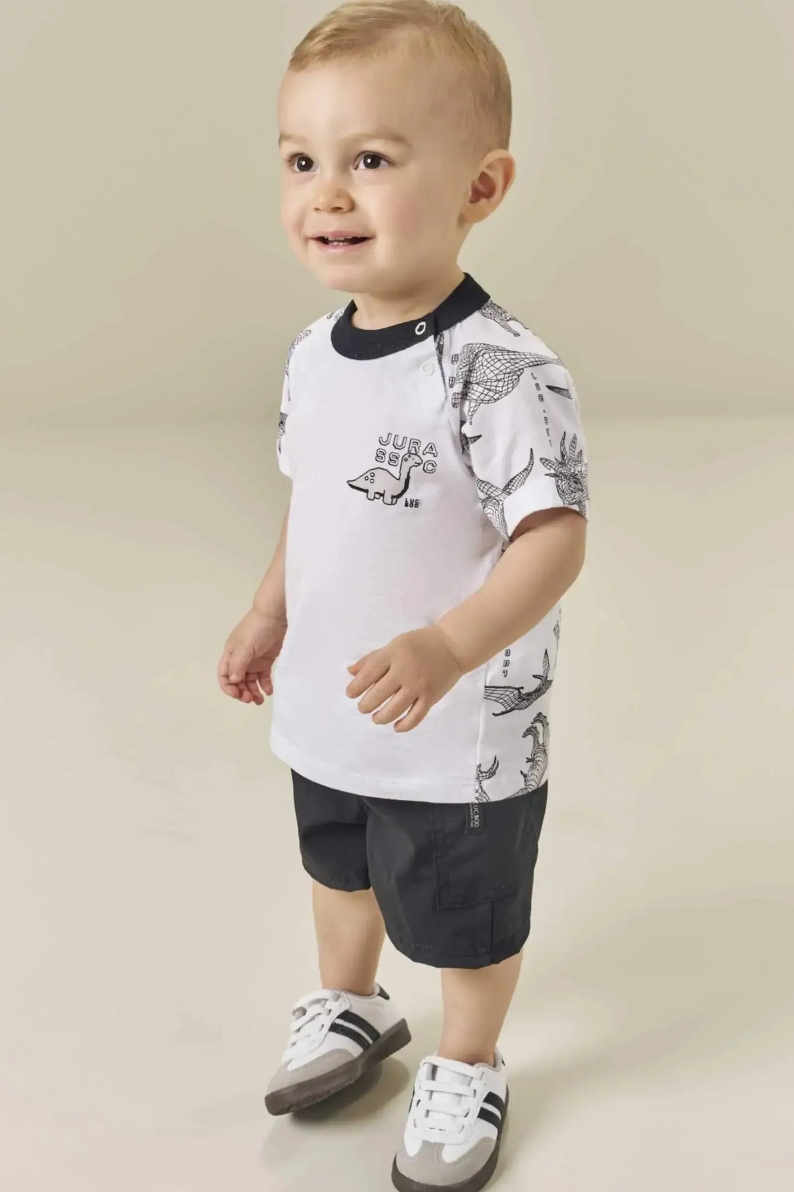 Conjunto de Camiseta em Meia Malha e Bermuda em Nylon Tecnospan com Elastano 84233 LucBoo Bebê Menino