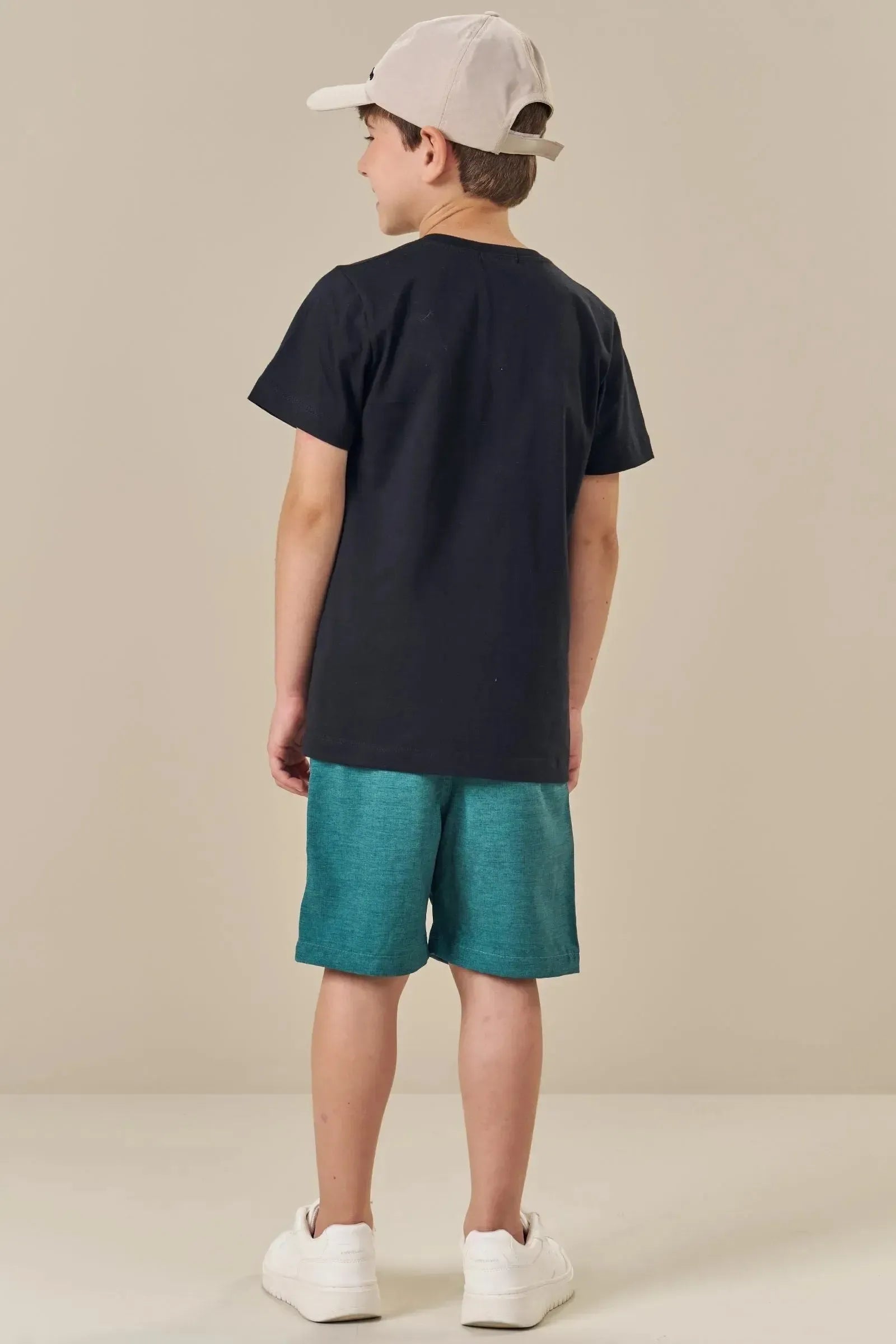 Conjunto de Camiseta em Meia Malha e Bermuda em Nylon Tecnospan com Elastano 84781 LucBoo Infantil Menino