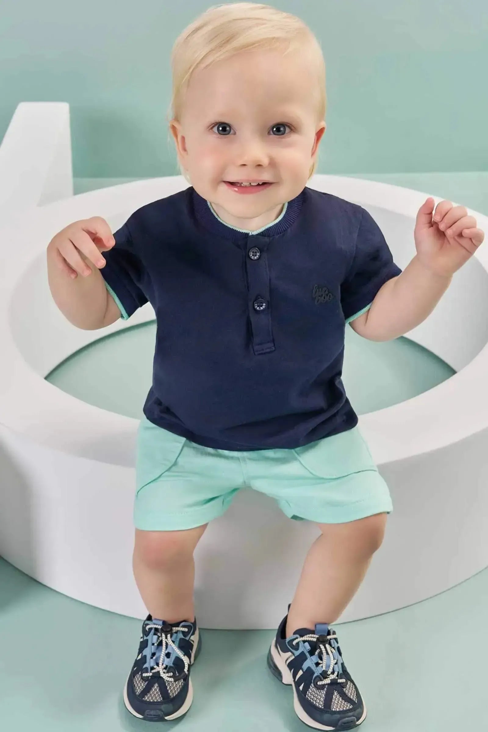 Conjunto de Camiseta em Meia Malha e Bermuda em Sarja Girassol com Elastano 87629 LucBoo Bebê Menino