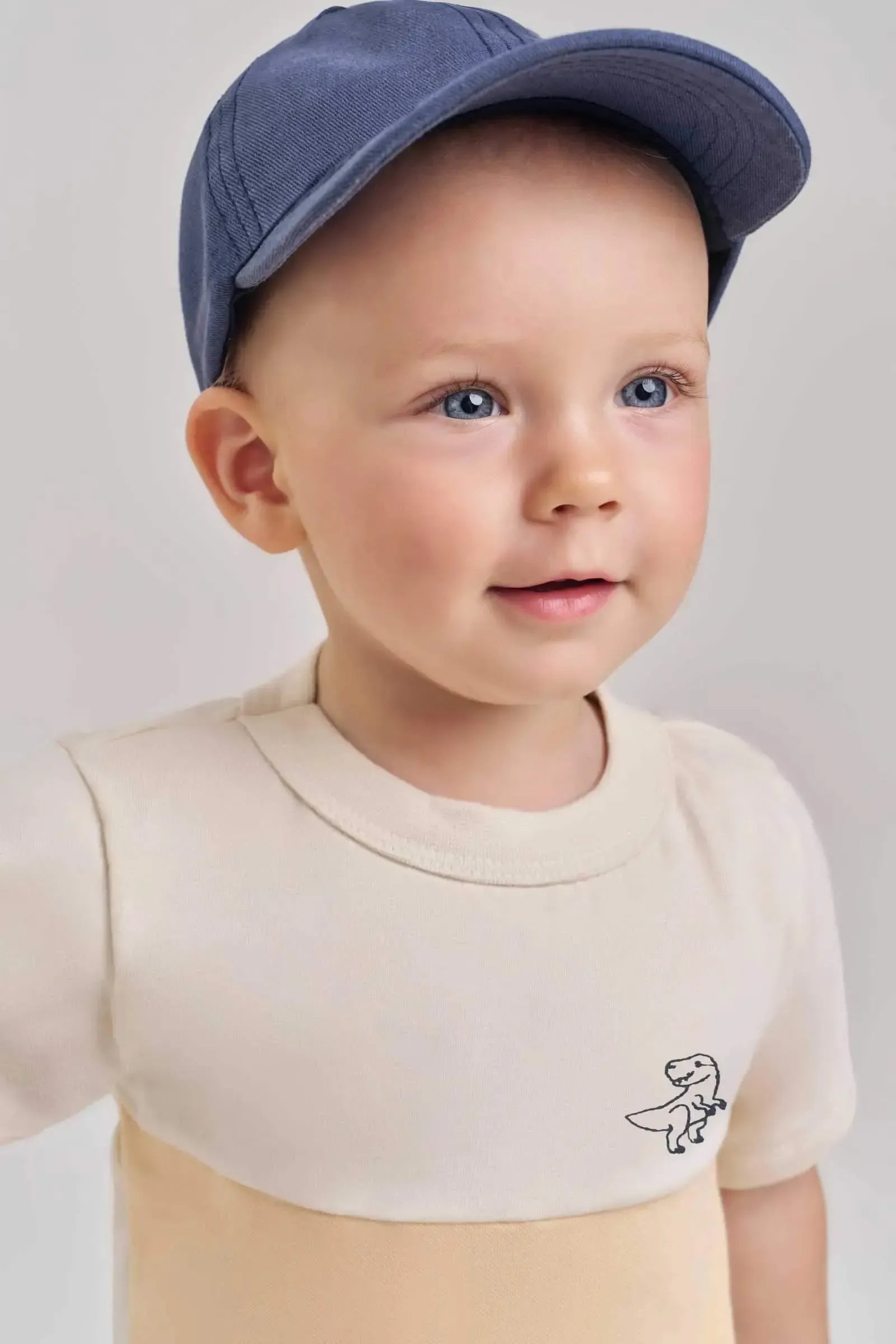 Conjunto de Camiseta em Meia Malha e Bermuda em Sarja Girassol com Elastano 87881 LucBoo Bebê Menino