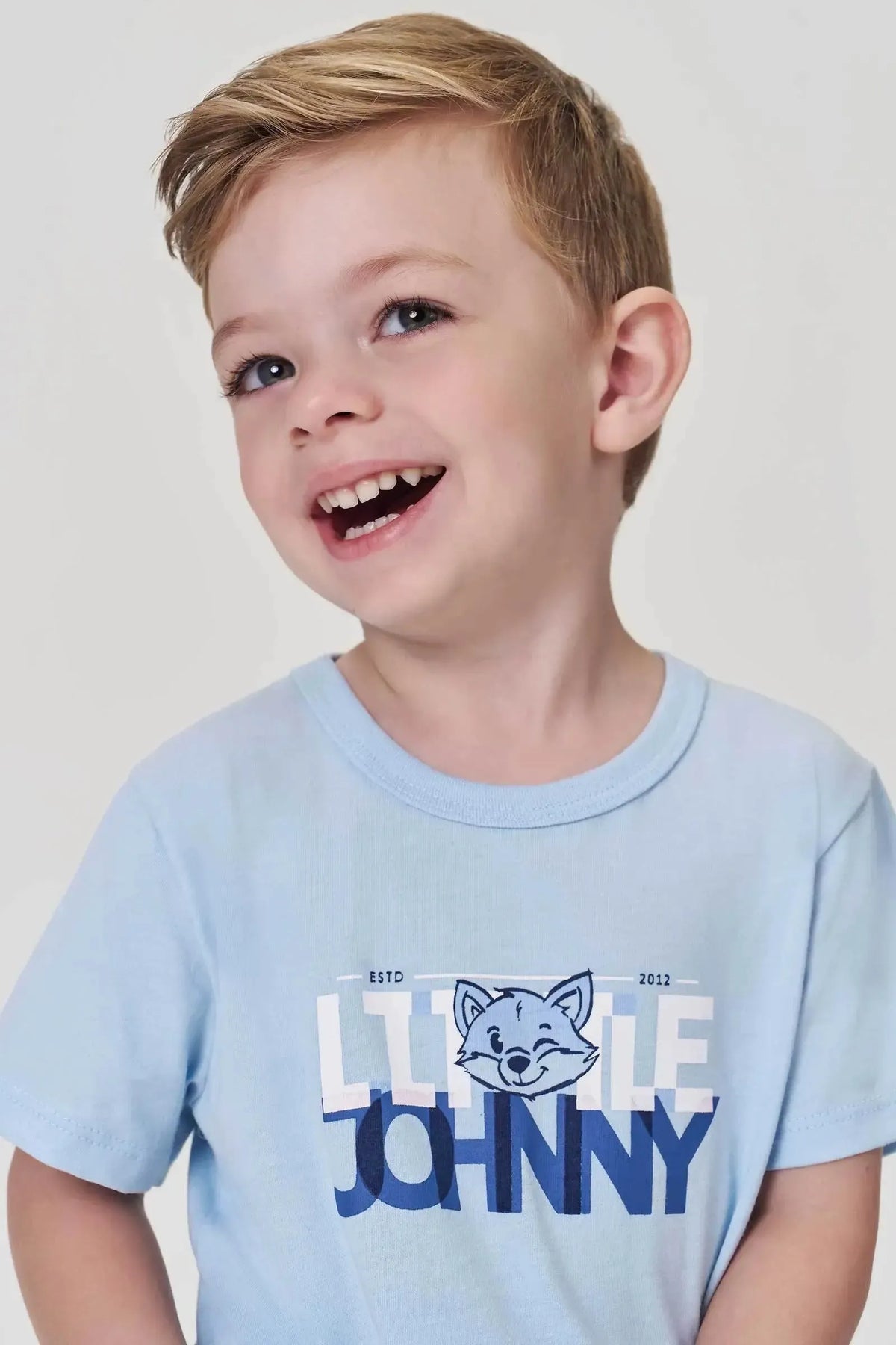 Conjunto de Camiseta em Meia Malha e Bermuda em Sarja Ônix com Elastano 99244 Johnny Fox Teen Menino
