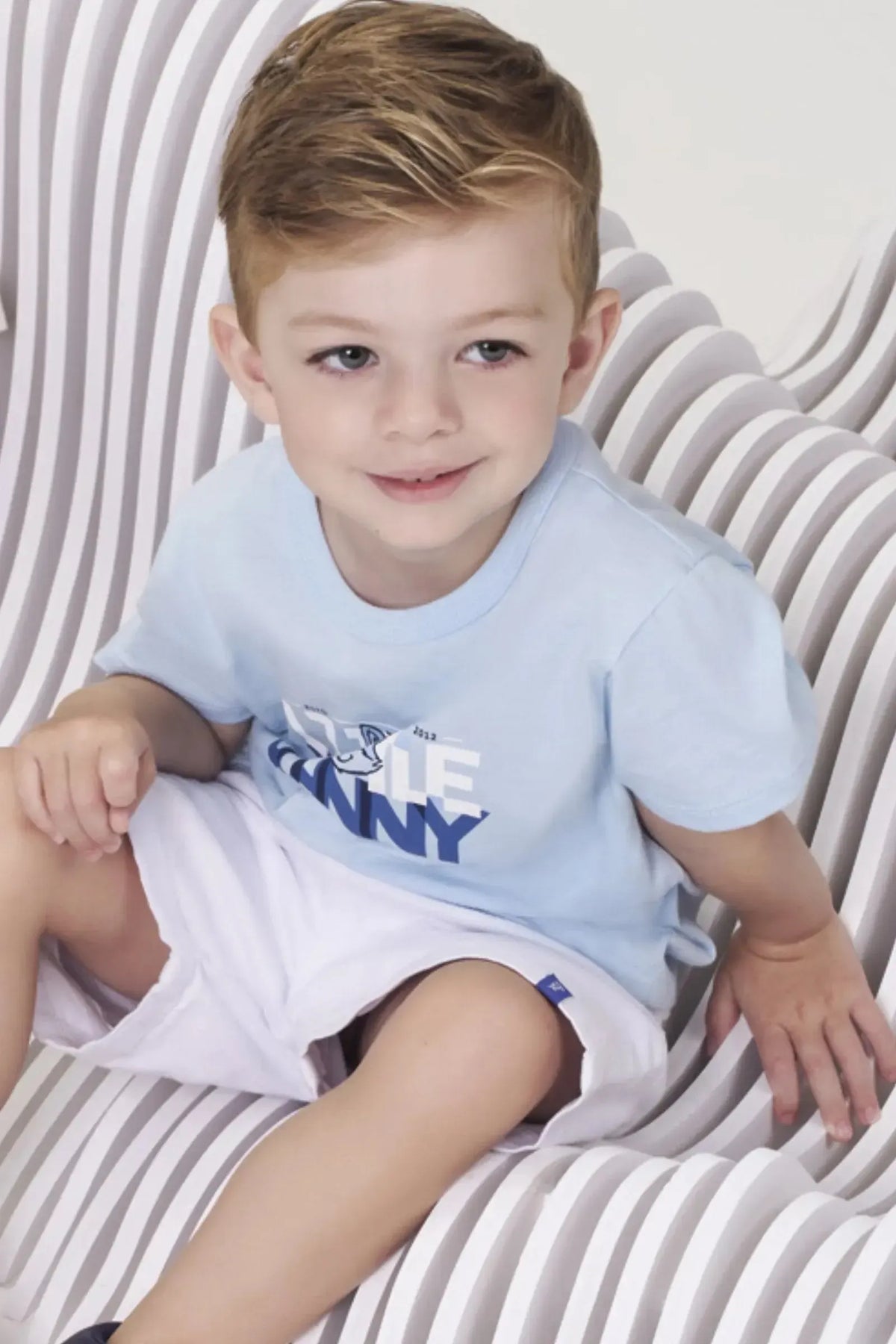 Conjunto de Camiseta em Meia Malha e Bermuda em Sarja Ônix com Elastano 99244 Johnny Fox Teen Menino