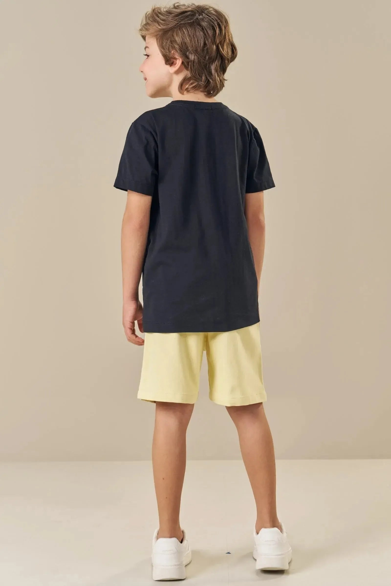 Conjunto de Camiseta em Meia Malha e Bermuda em Sarja Soft com Elastano 84517 LucBoo Infantil Menino