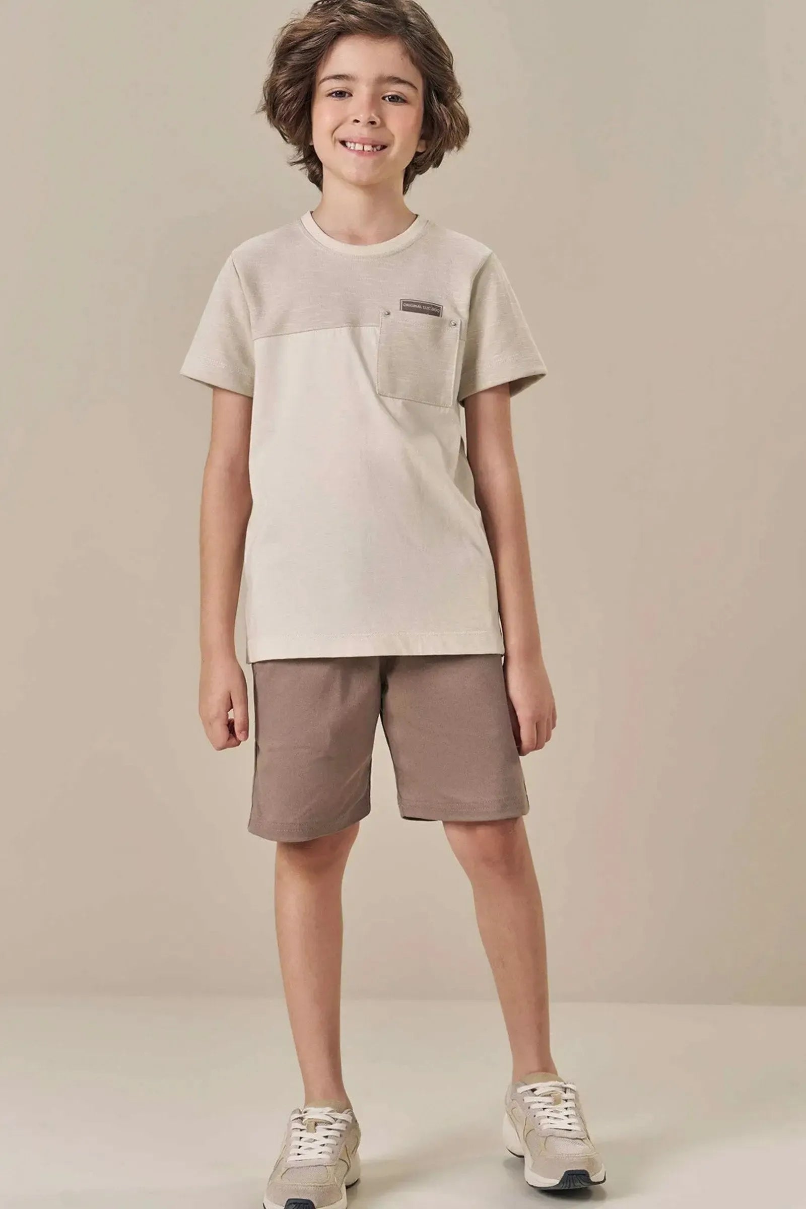 Conjunto de Camiseta em Meia Malha e Bermuda em Sarja Stretch com Elastano 85551 LucBoo Infantil Menino