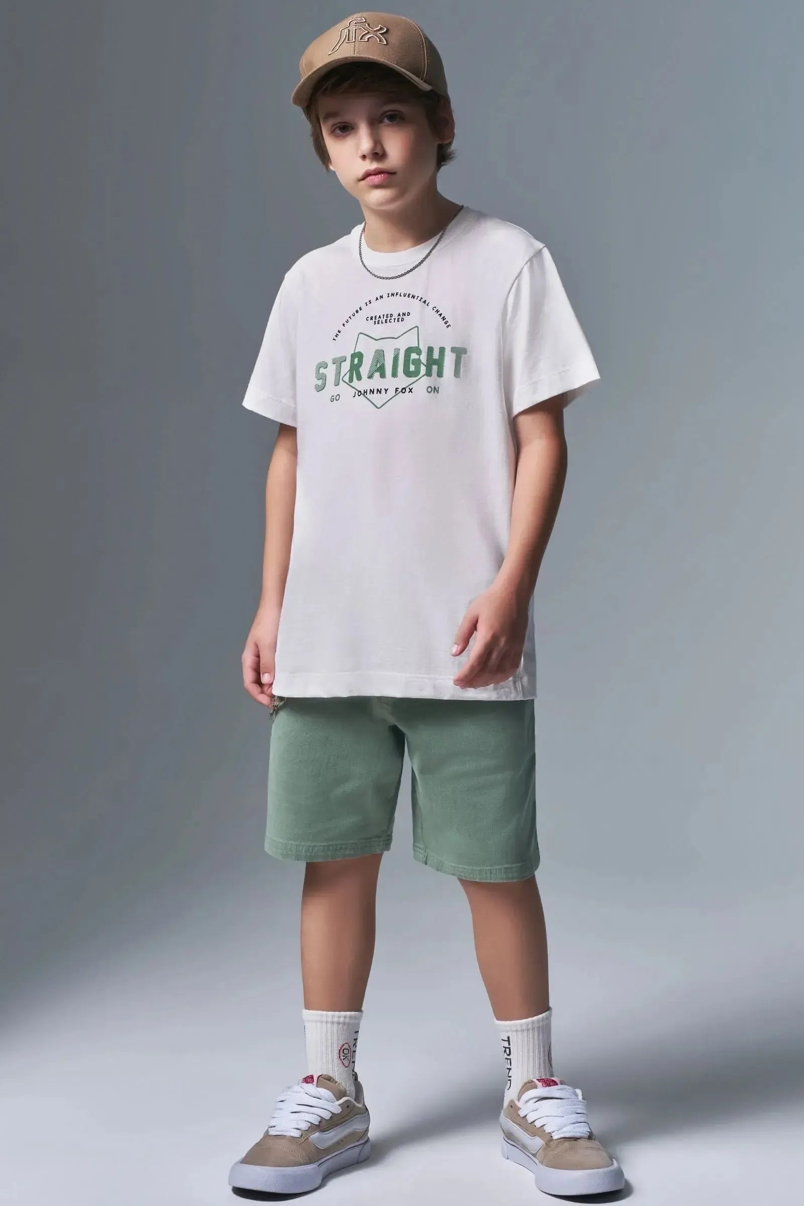 Conjunto de Camiseta em Meia Malha e Bermuda em Sarja Stretch com Elastano 96837 Johnny Fox Teen Menino