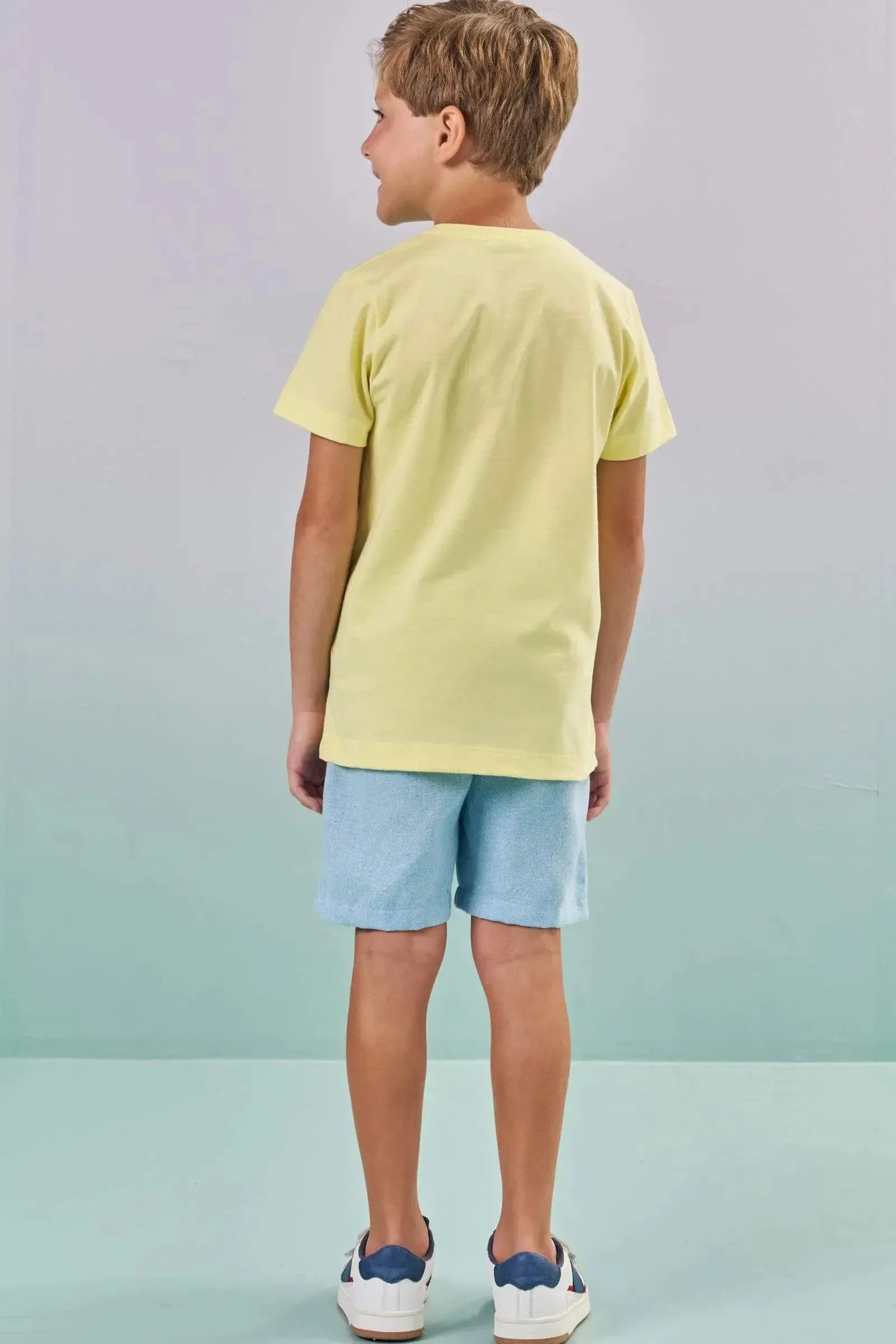 Conjunto de Camiseta em Meia Malha e Bermuda em Tecido Riveira 87580 LucBoo Infantil Menino