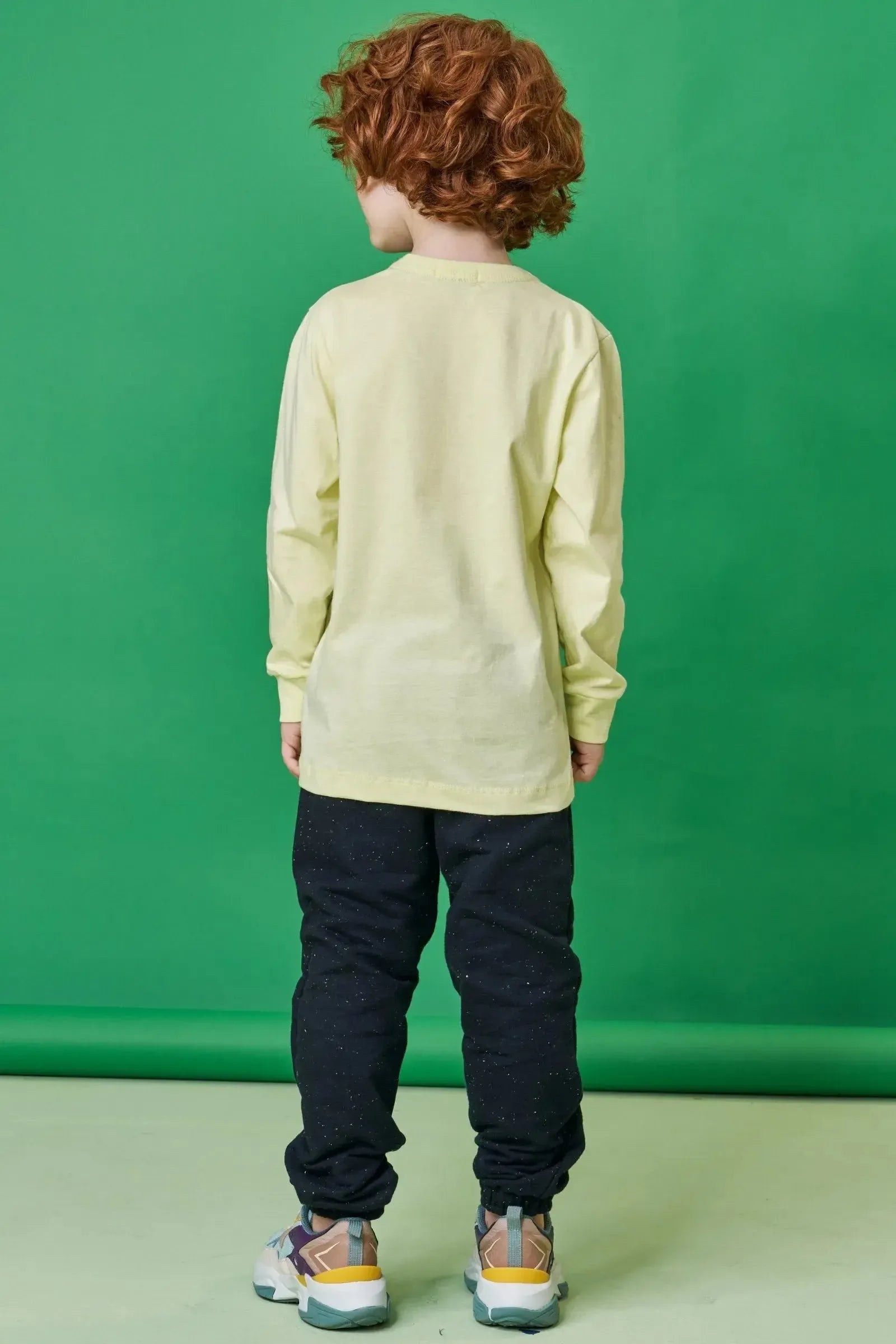 Conjunto de Camiseta em Meia Malha e Calça Jogger em Moletom Botonê sem Pelúcia 92050 LucBoo Infantil Menino