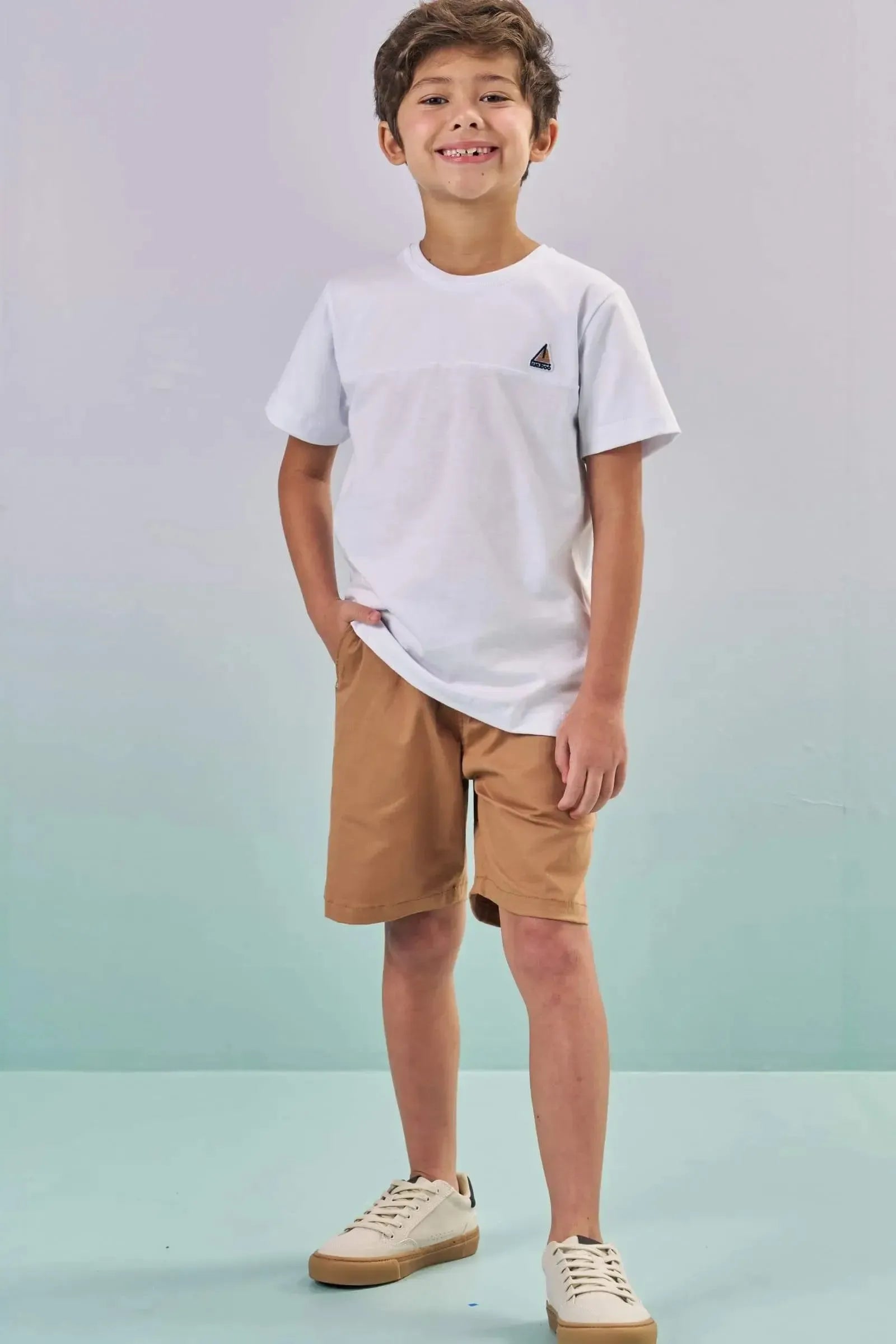 Conjunto de Camiseta em Meia Malha Piquet com Elastano e Bermuda em Sarja com Elastano 87586 LucBoo Infantil Menino