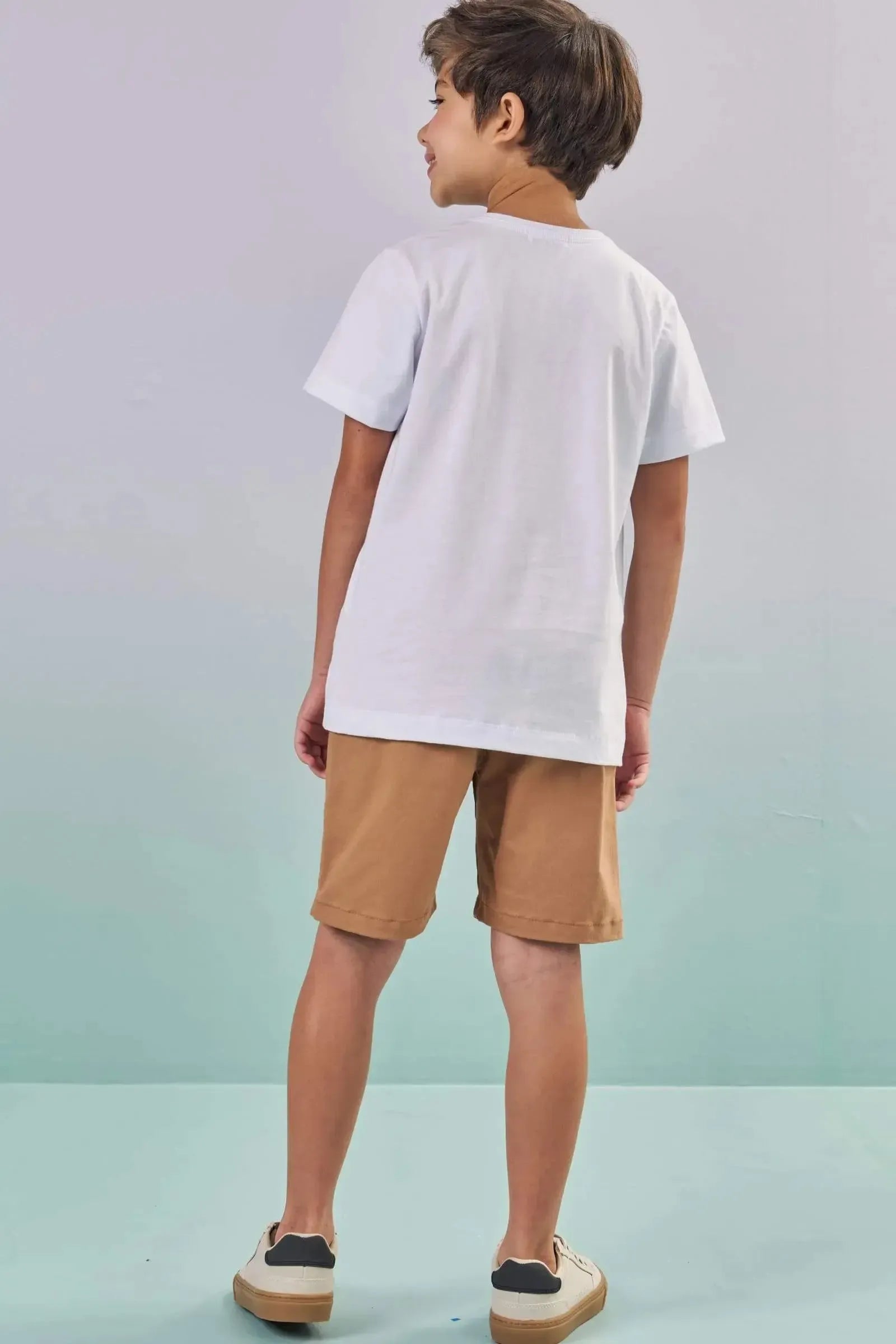Conjunto de Camiseta em Meia Malha Piquet com Elastano e Bermuda em Sarja com Elastano 87586 LucBoo Infantil Menino