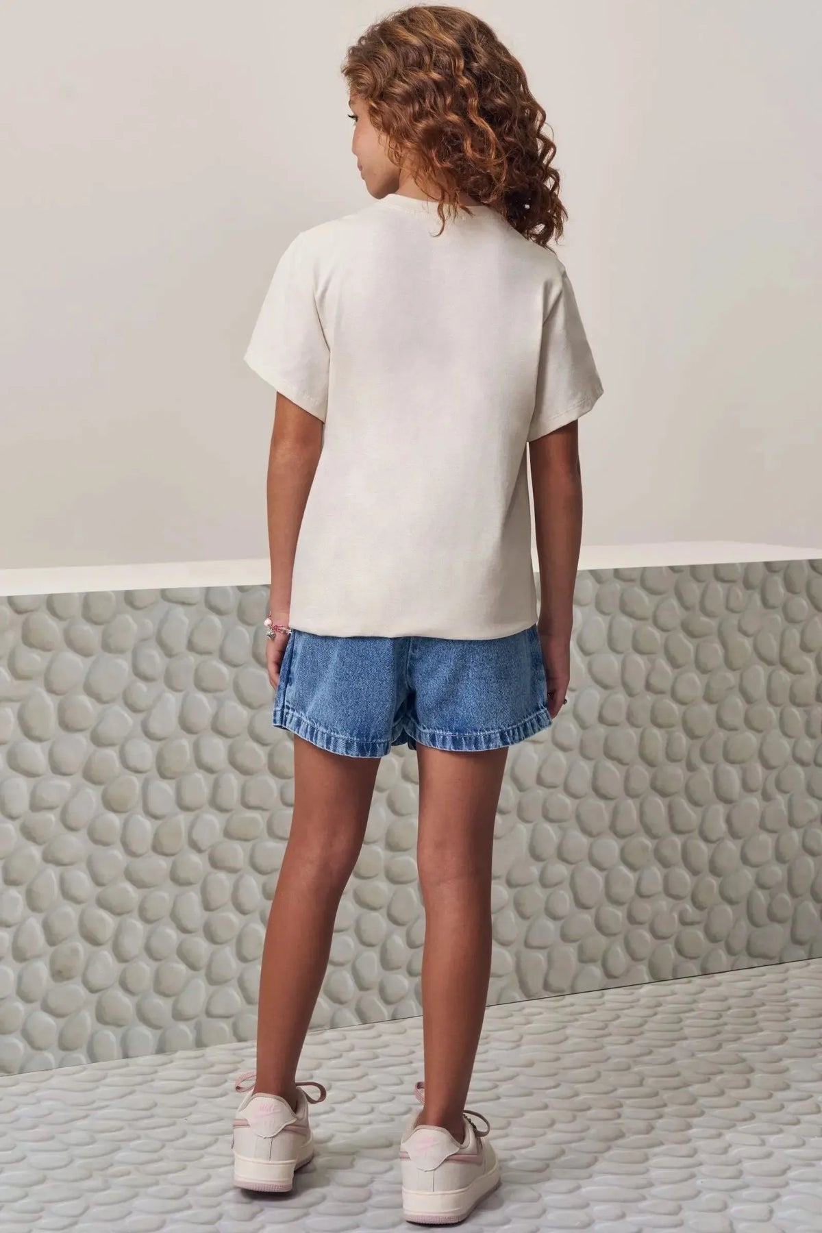 Conjunto de Camiseta Over em Meia Malha e Short Saia em Jeans Wishita 98780 Lilimoon Teen Menina