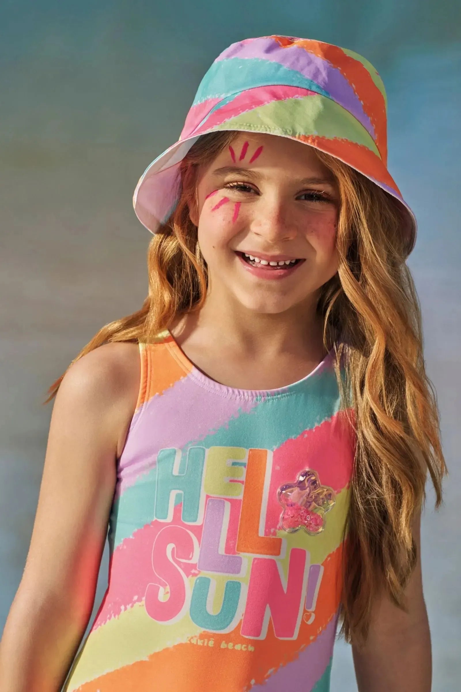 Conjunto de Maiô em Malha com Proteção UV50+ e Bucket em Nylon 95295 Kukiê Infantil Menina