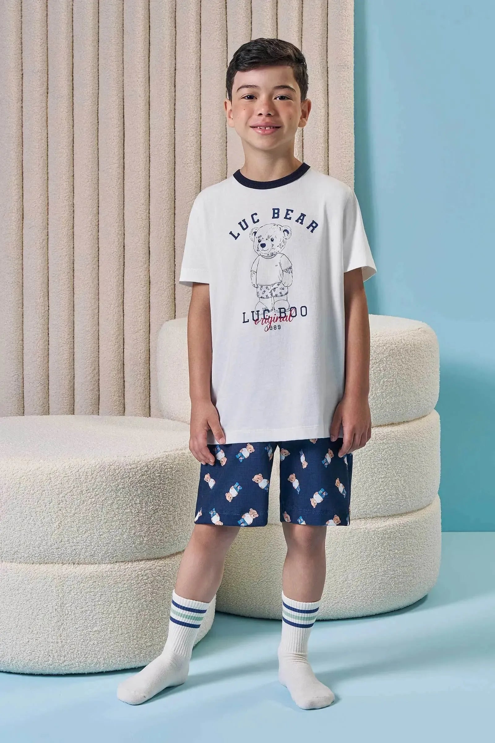 Conjunto de Pijama com Camiseta em Meia Malha e Bermuda em Malha Power 97065 LucBoo Infantil Menino