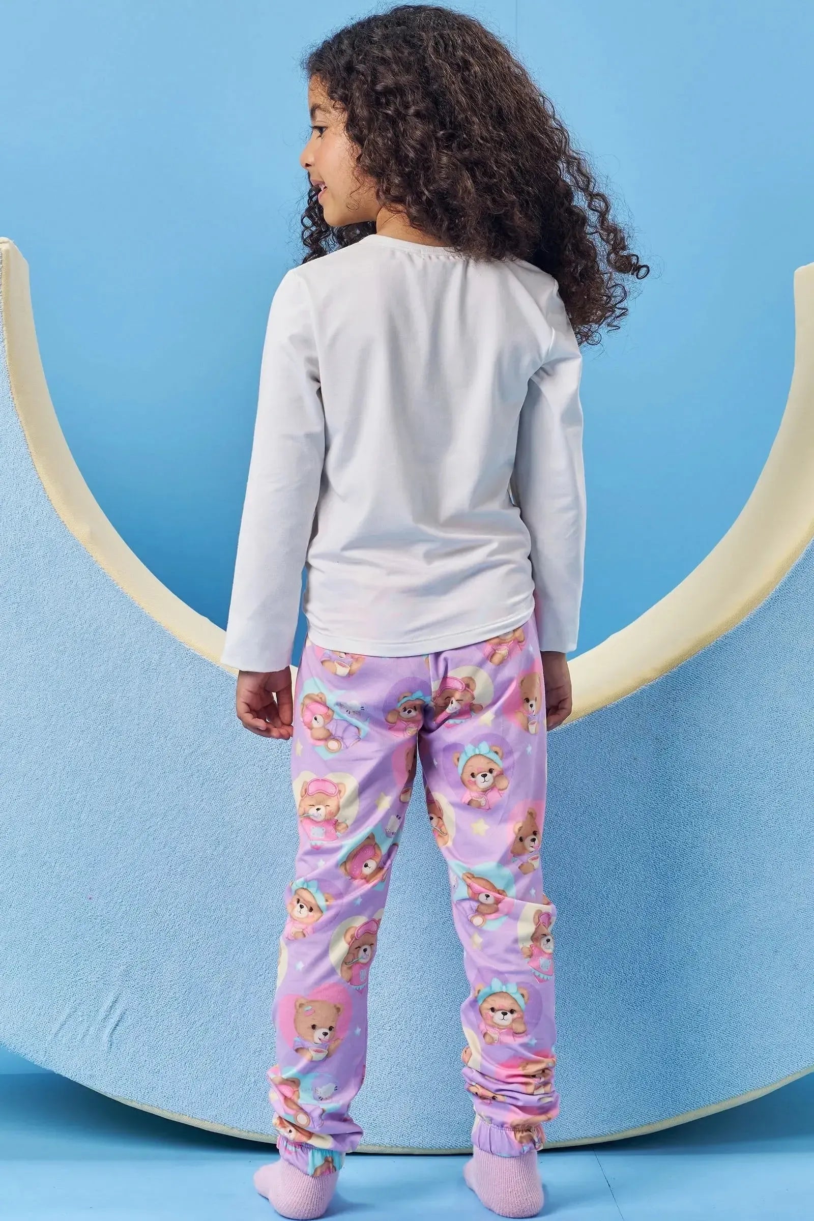 Conjunto de Pijama de Blusa e Calça em Malha Comfy 83253 Kukiê Infantil Menina