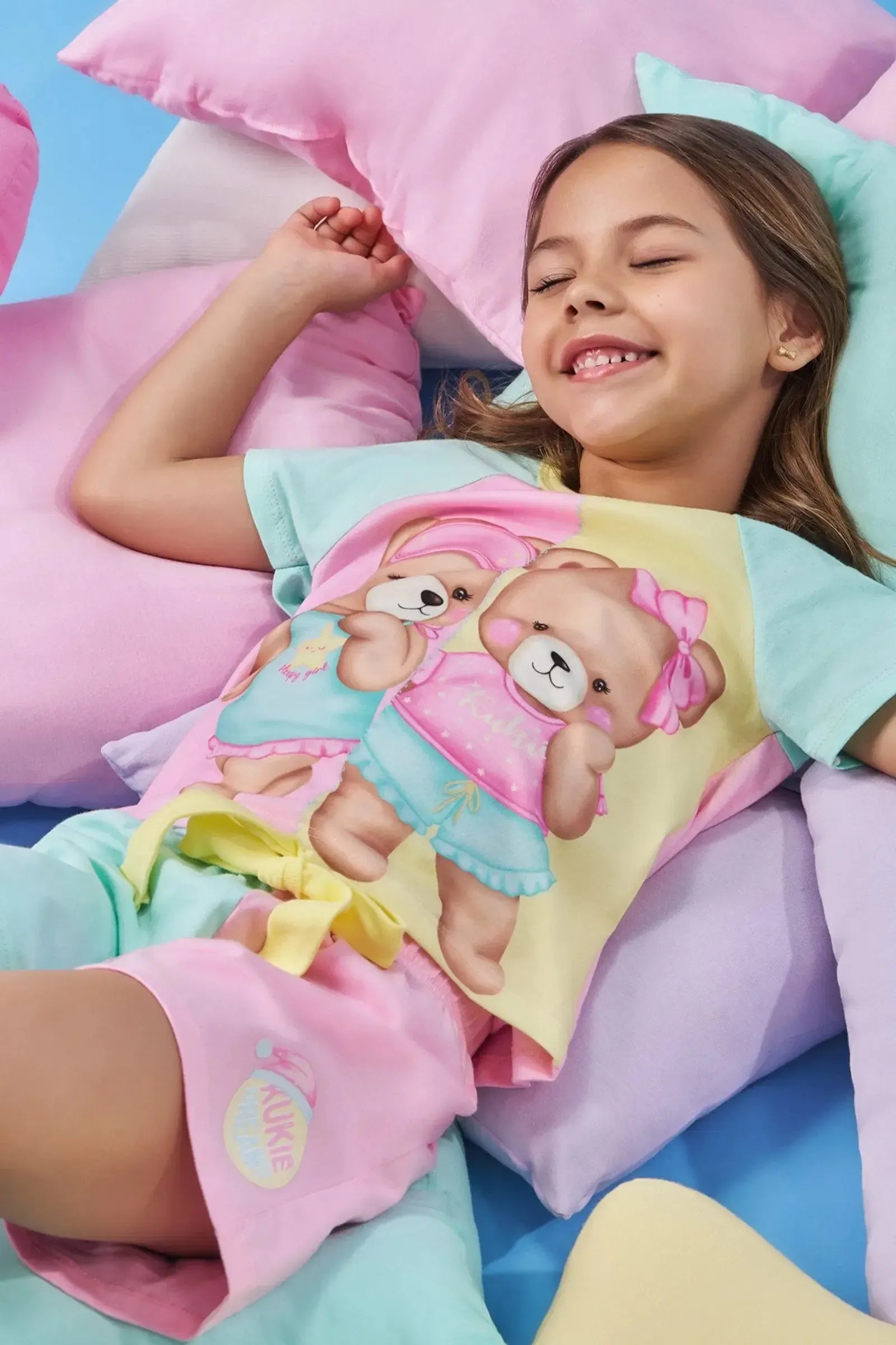 Conjunto de Pijama de Blusa e Shorts em Meia Malha 83071 Kukiê Infantil Menina