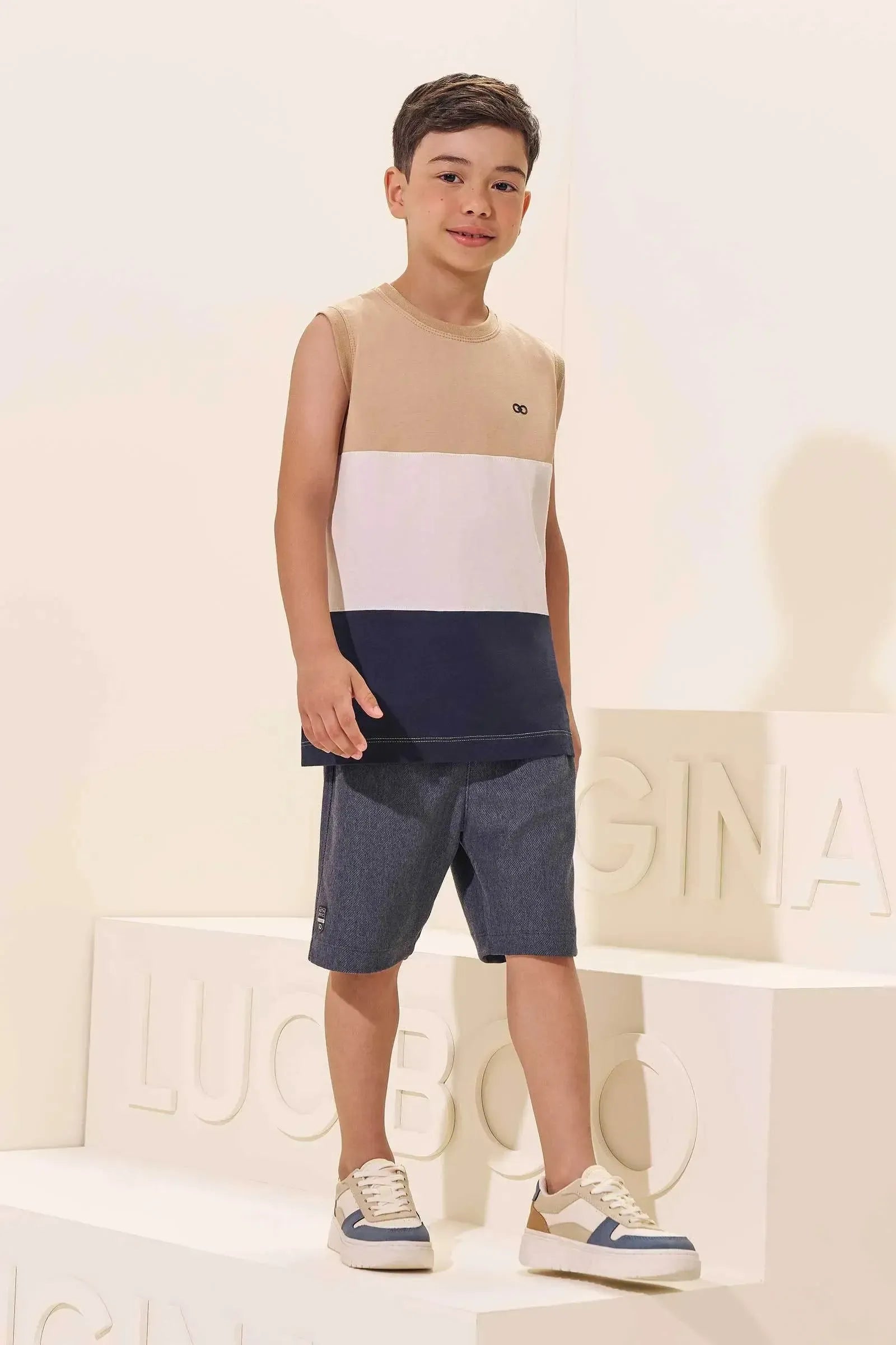 Conjunto de Regata em Meia Malha e Bermuda em Cotton Jeans com Elastano 97111 LucBoo Infantil Menino