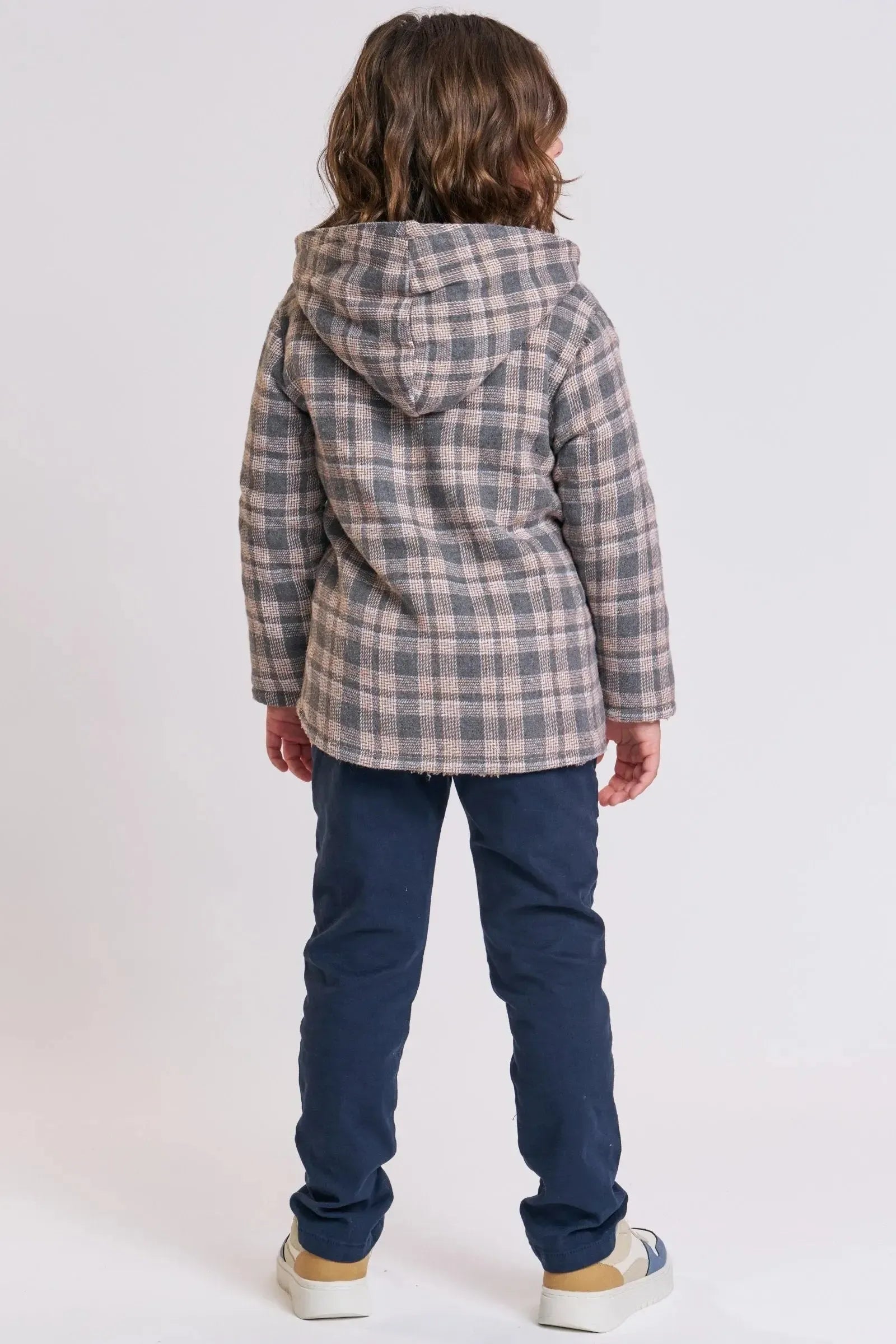 Overshirt em Flanela Xadrez e Forro em Pelo Carneirinho 92377 LucBoo Infantil Menino